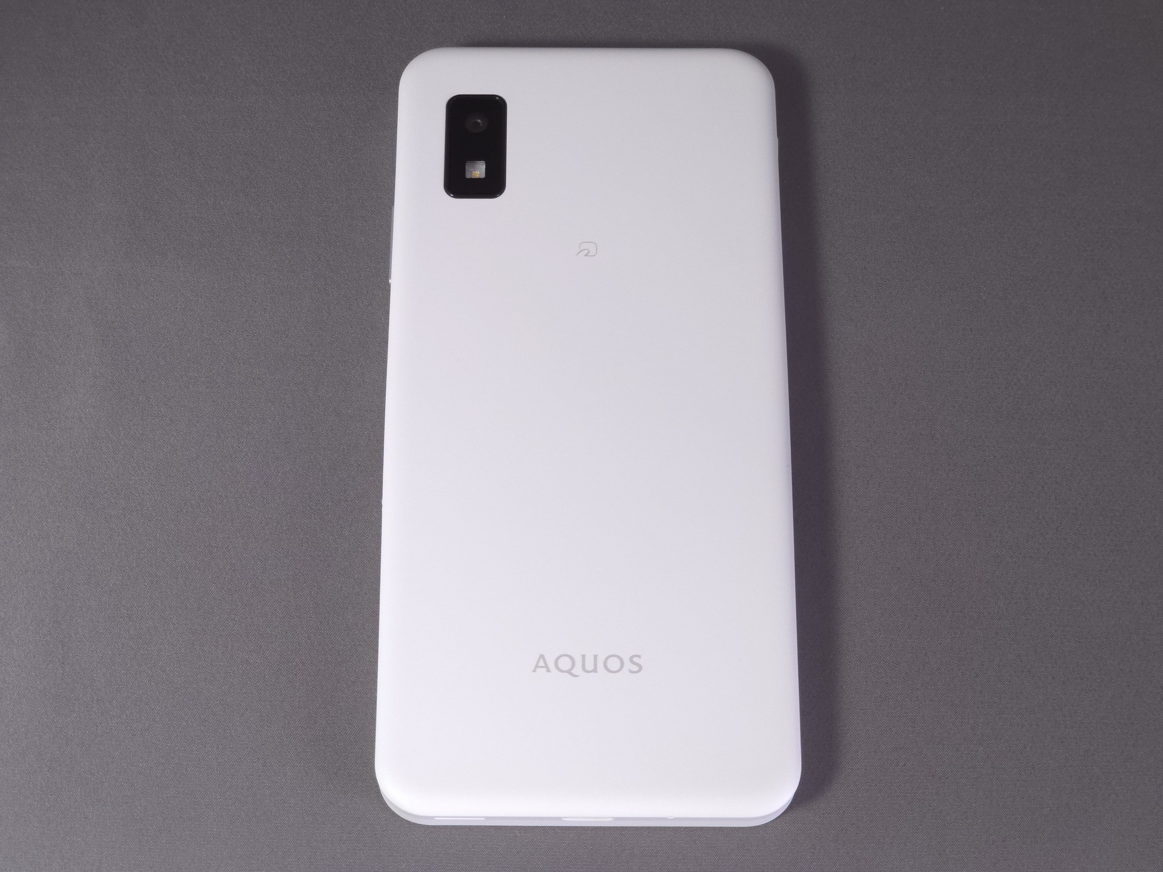 AQUOS wish3をレビュー|コンパクトで軽くて安いが性能は抑えめ AQUOS wish3をレビュー|コンパクトで軽くて安いが性能は抑えめ