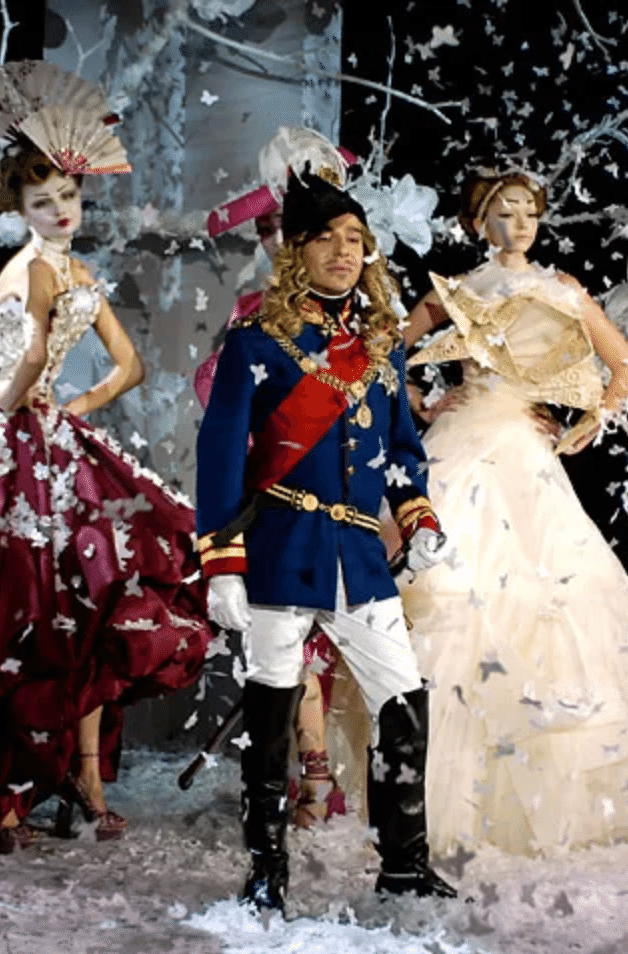 希少 Dior ジョンガリアーノ 迷彩柄 シルク スカーフ 極美品 シフォン 希少 Dior ジョンガリアーノ 迷彩柄 シルク スカーフ 極美品 シフォン