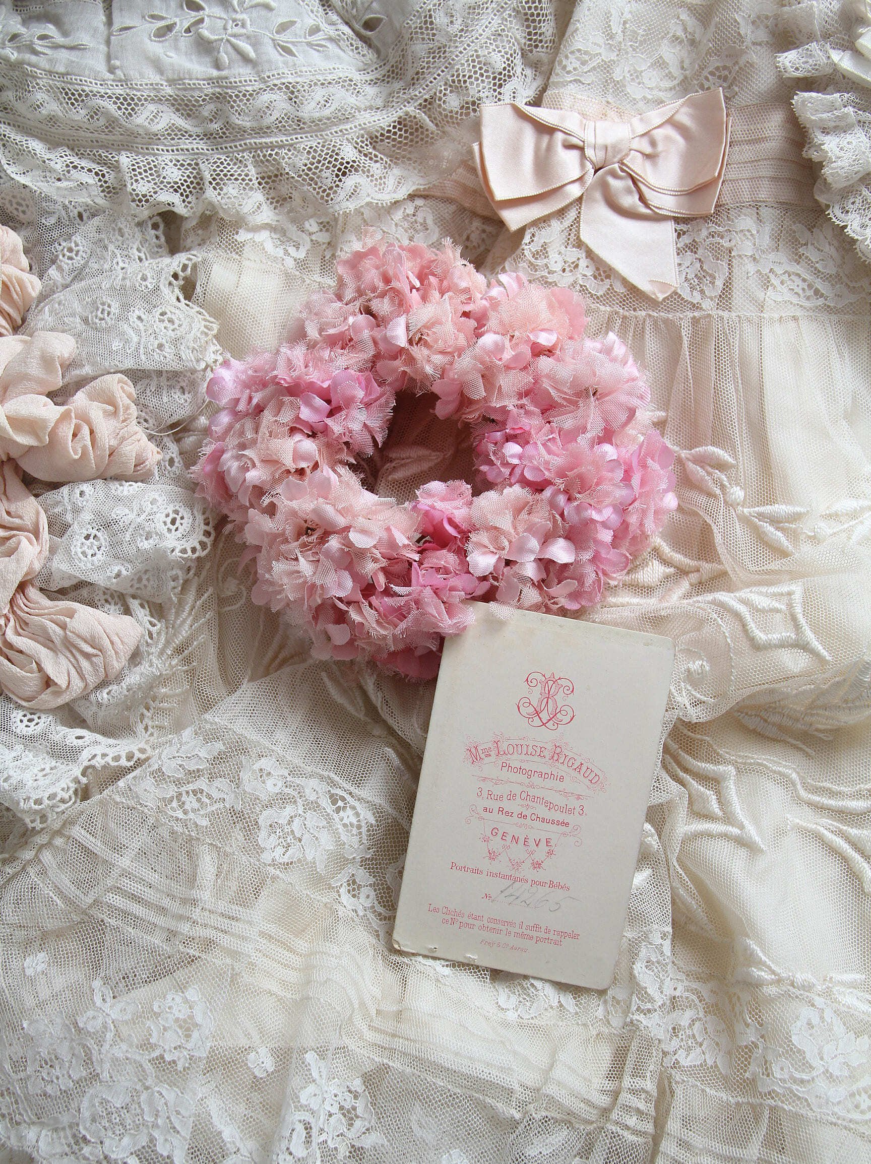 アンヴァンテール　フランスアンティーク　布花　チュールレースボネ　レース アンヴァンテール フランスアンティーク 布花 チュールレース