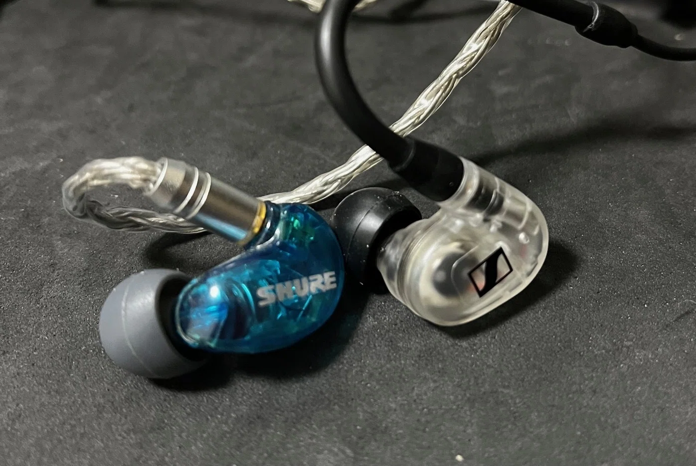 SHURE SE425•215 Sennheiser IE100Pro本体セット Amazon.com: Sennheiser Pro Audio IE 100 Pro Wireless In-Ear