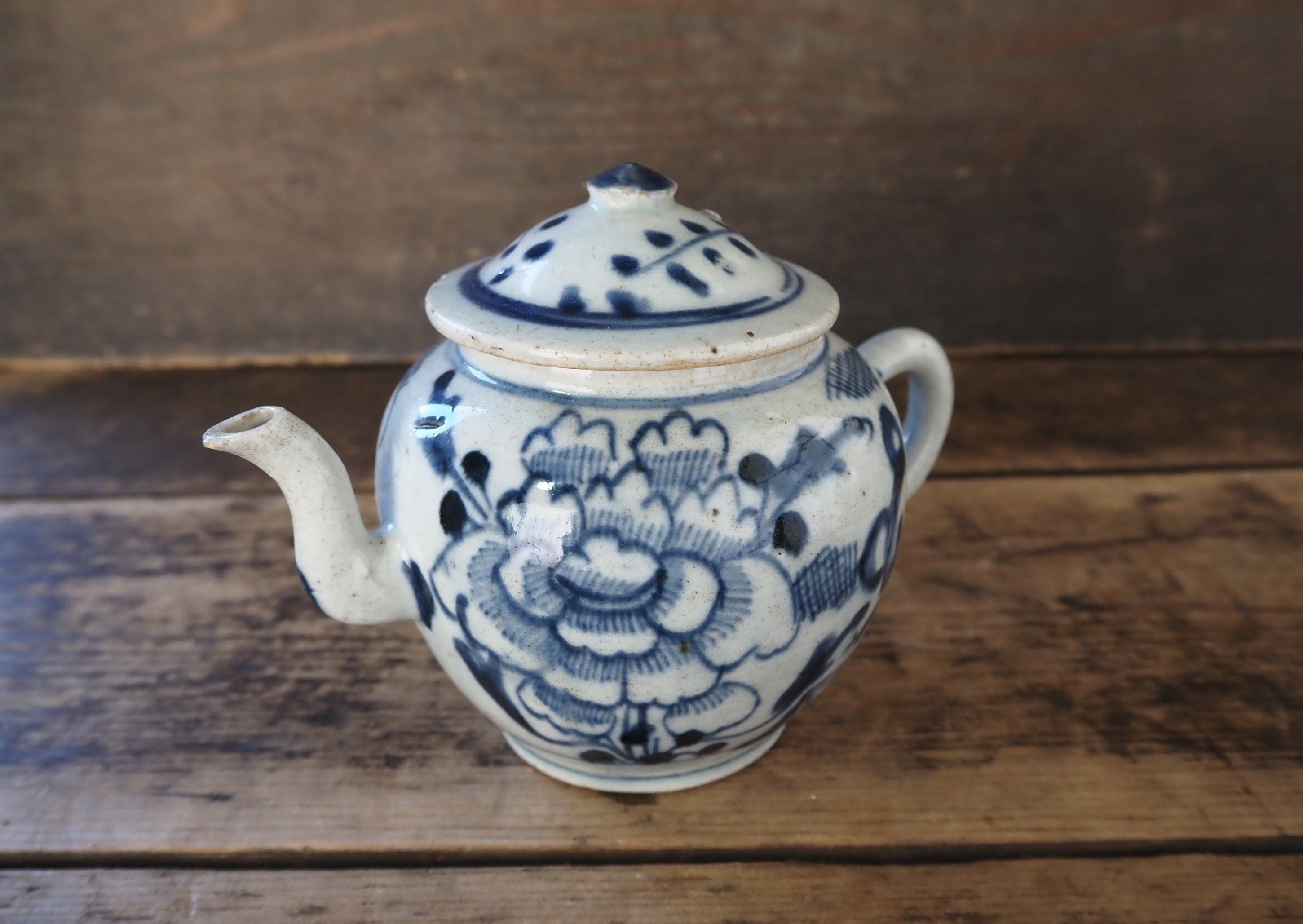 中国古美術 中国古陶磁器 古玩 時代物 遼三彩 鶏頭鶏冠形 手付水