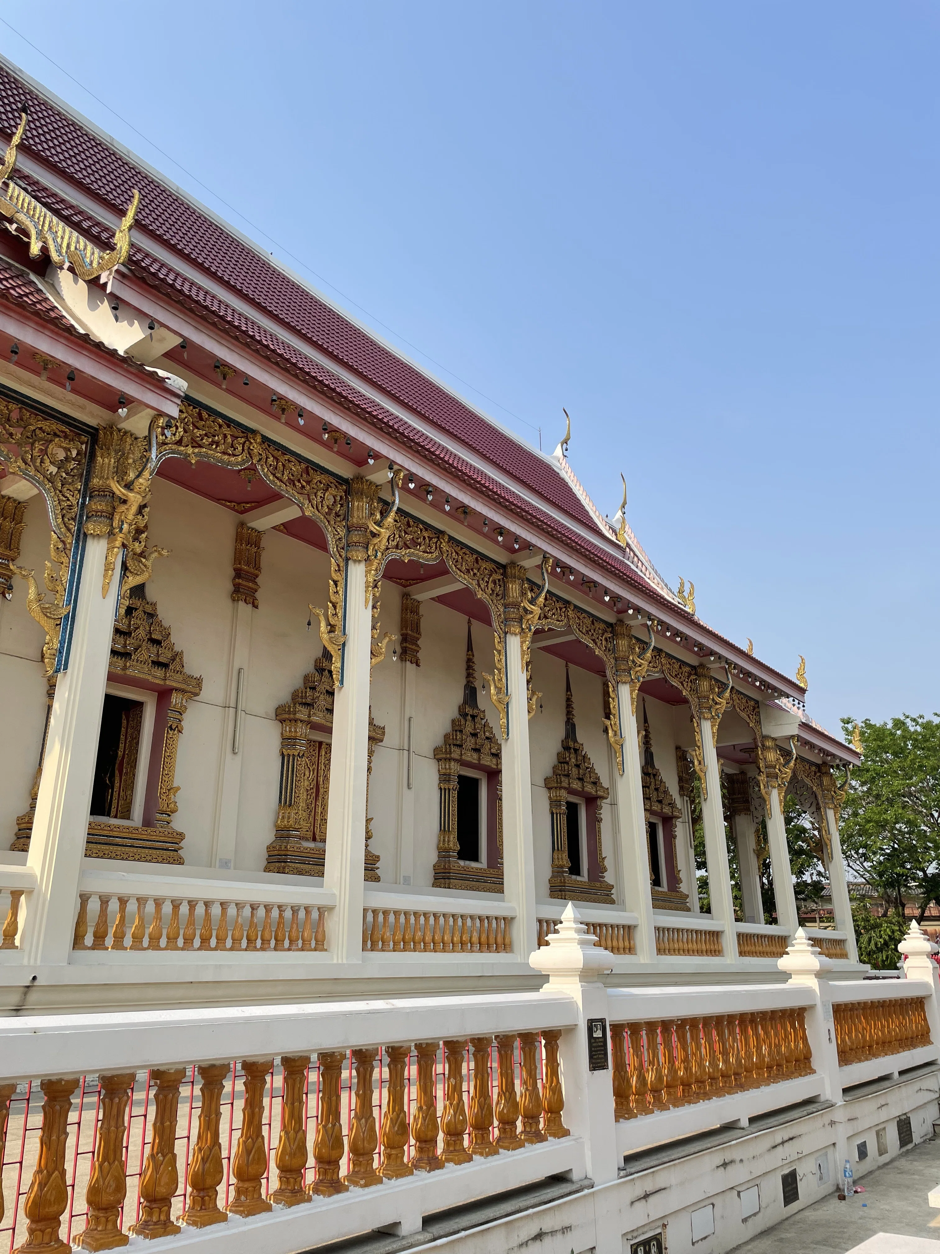 ワットプレーンウィパッサナー】タイの寺院建築様式がよく分かる