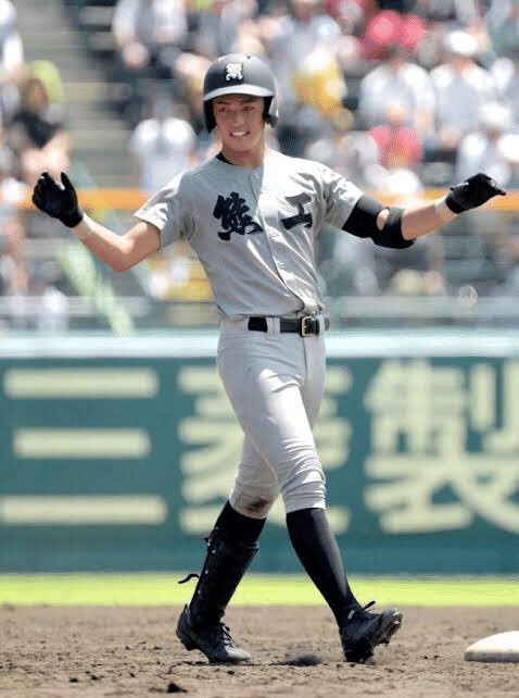 カッコいいと思う高校野球ユニフォーム6選 /2024夏 甲子園出場 カッコいいと思う高校野球ユニフォーム6選 /2024夏 甲子園出場