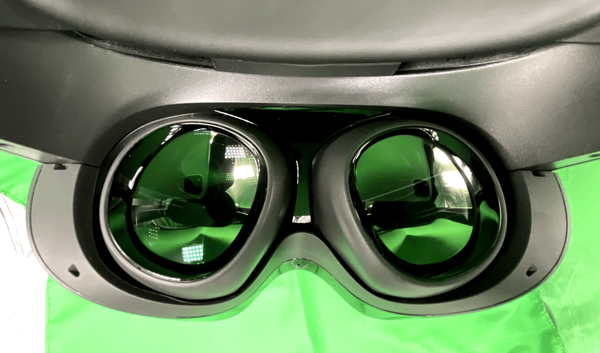 Meta Quest Proレビュー：VRChatに最適。完成された顔トラ