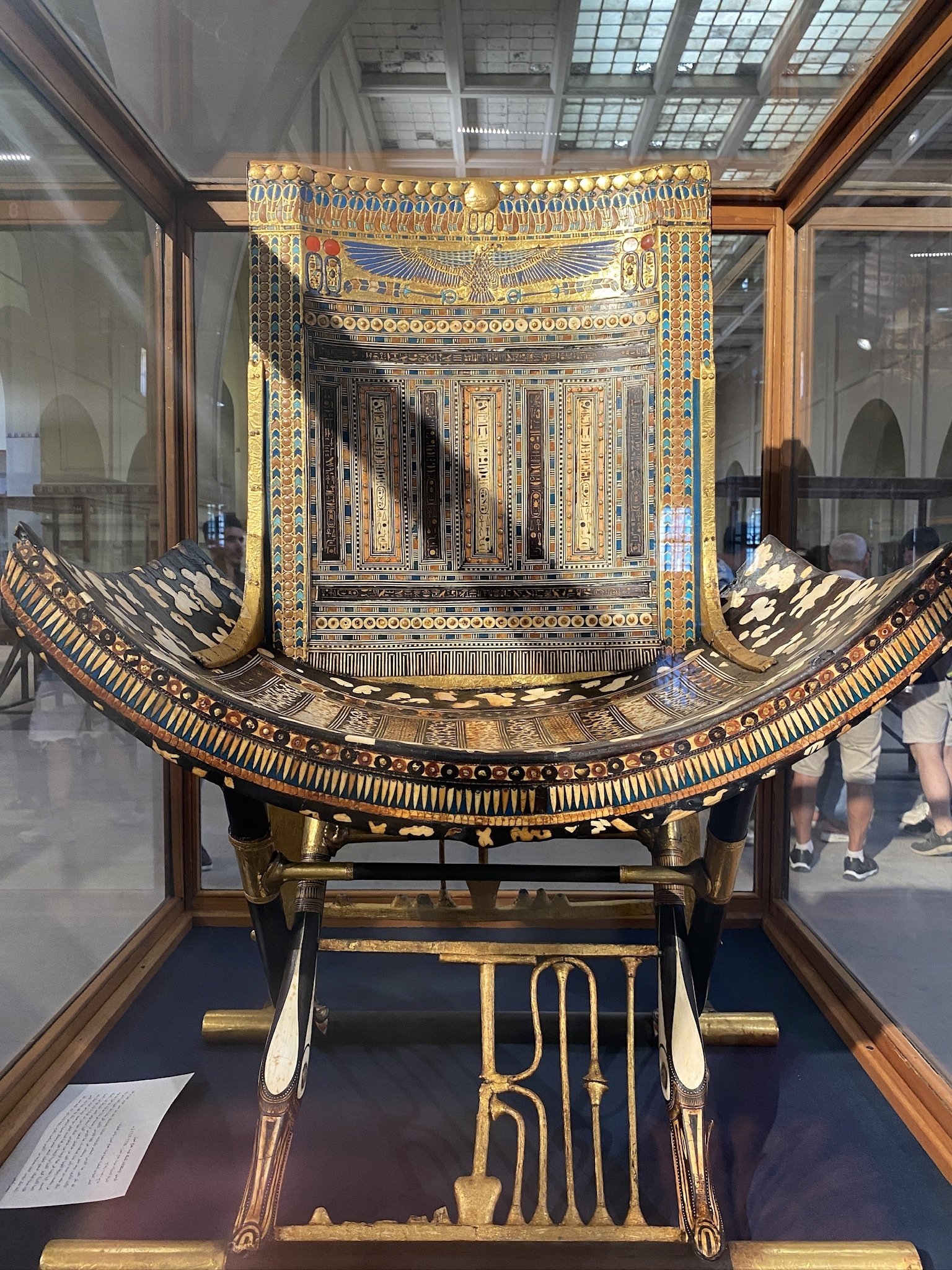 ピラミッドとエジプト麺活【前田家の世界一周】｜世界一周中のけい