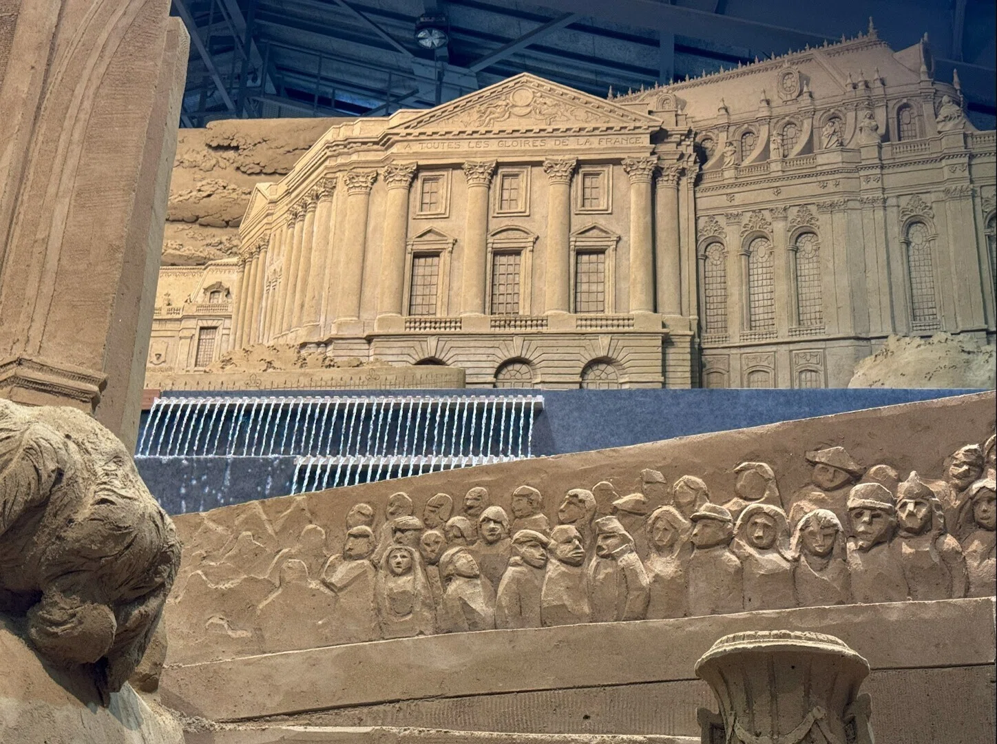 砂の美術館「砂で世界旅行・フランス編」にて壮大な砂の彫刻を見に行っ