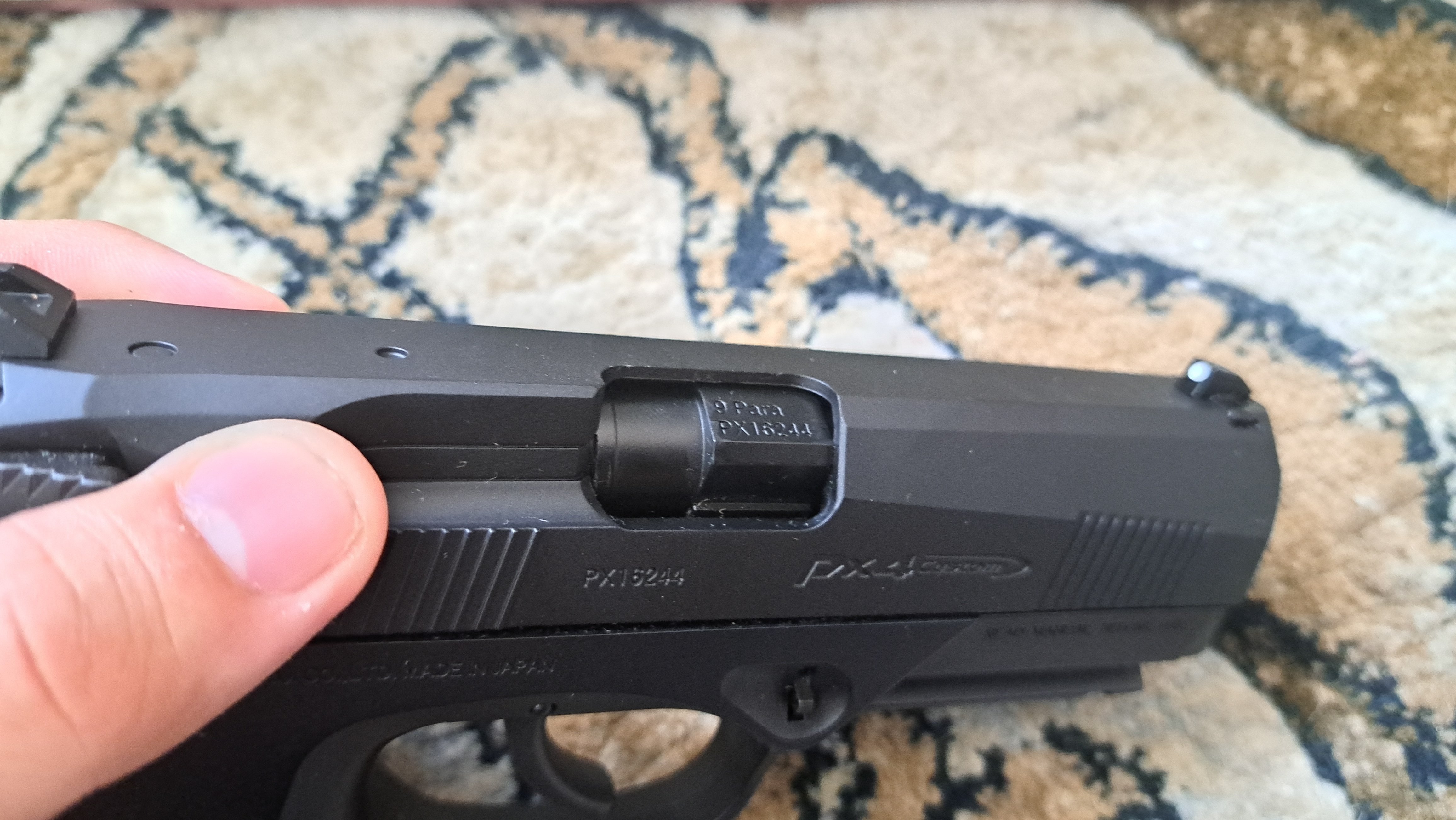 東京マルイ　￼Beretta PX4 Storm セット p_sub1_210121044512_1200x1200.