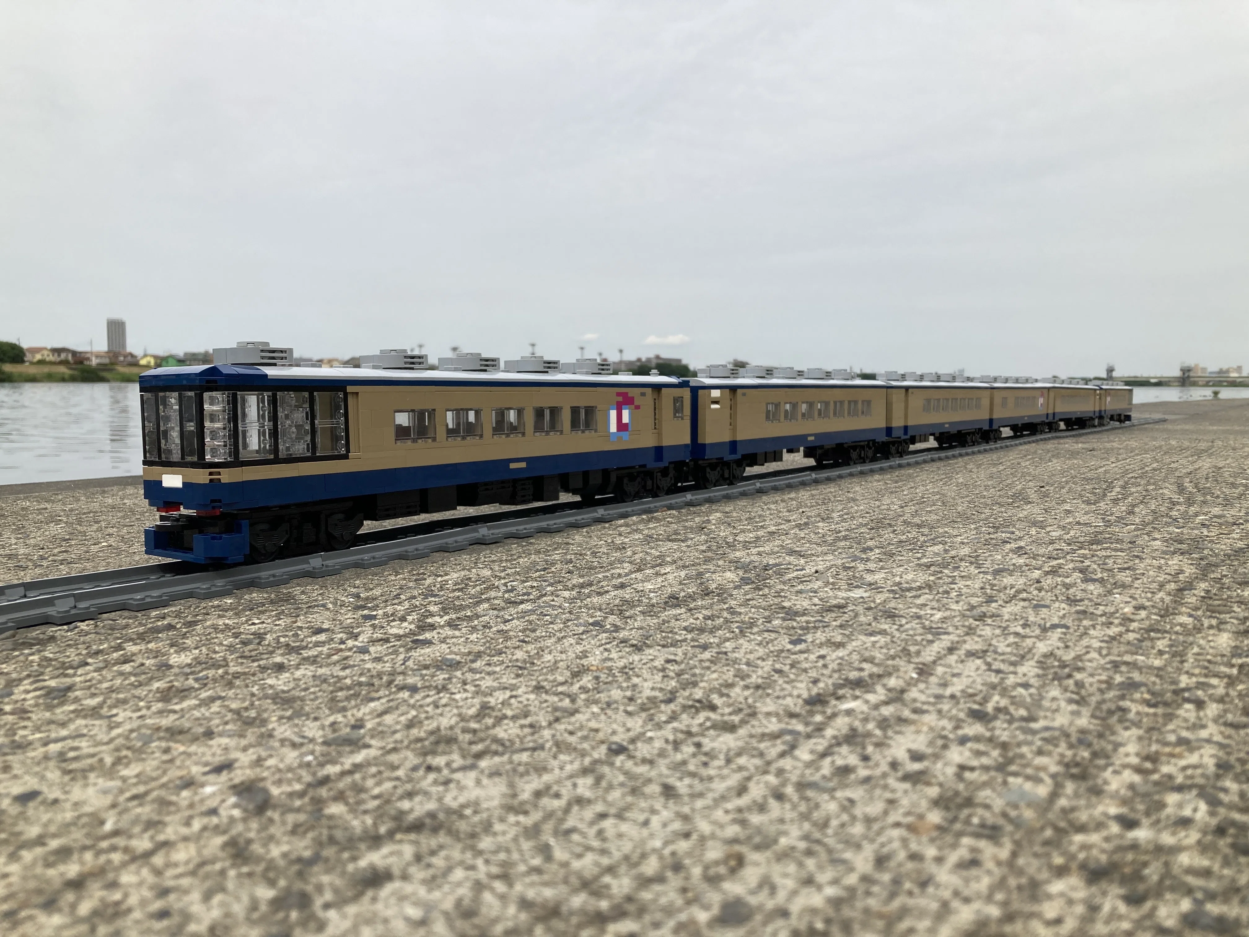 レゴで製作する14系改造和式客車「浪漫」後編(実製作編)｜Euro