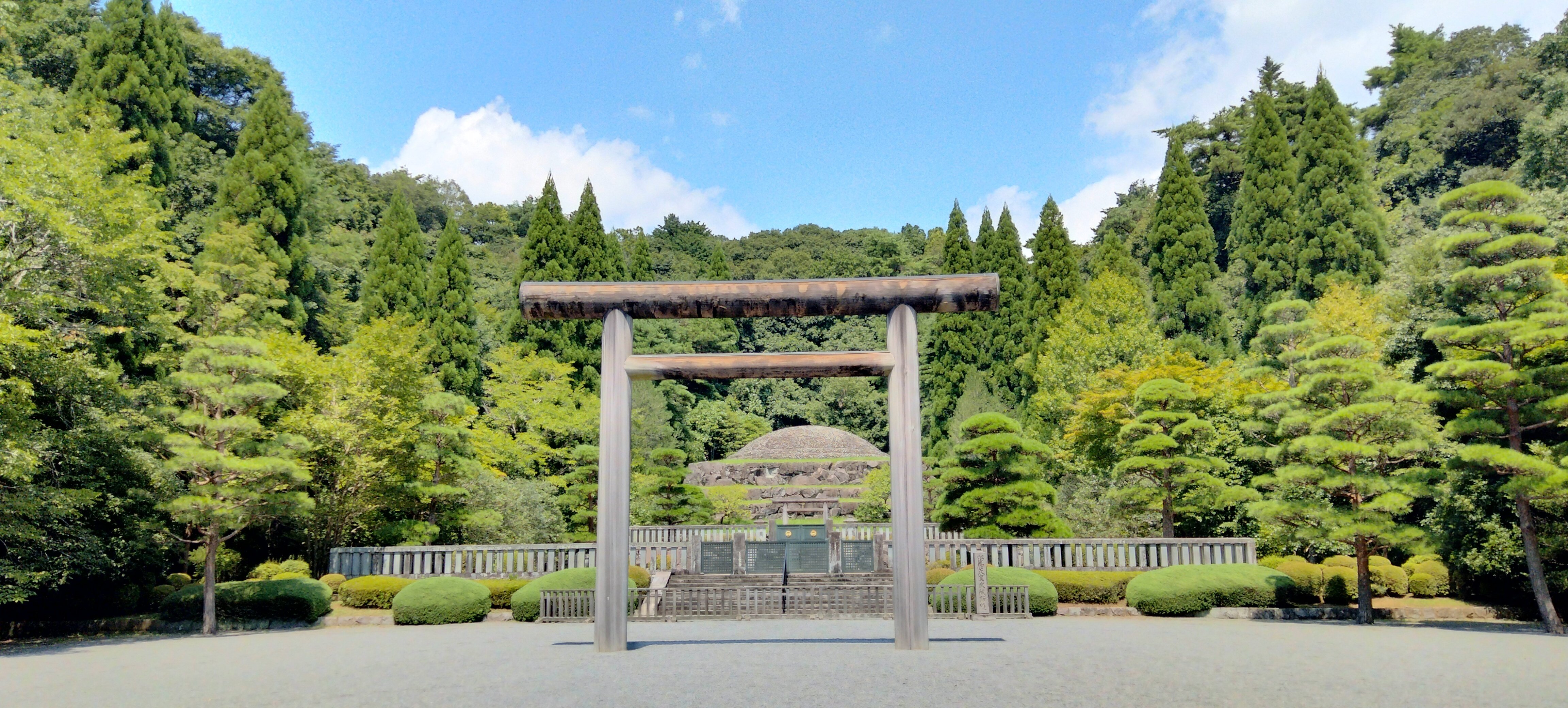 武蔵陵墓地に参拝（日本歴史探訪）｜午前10時