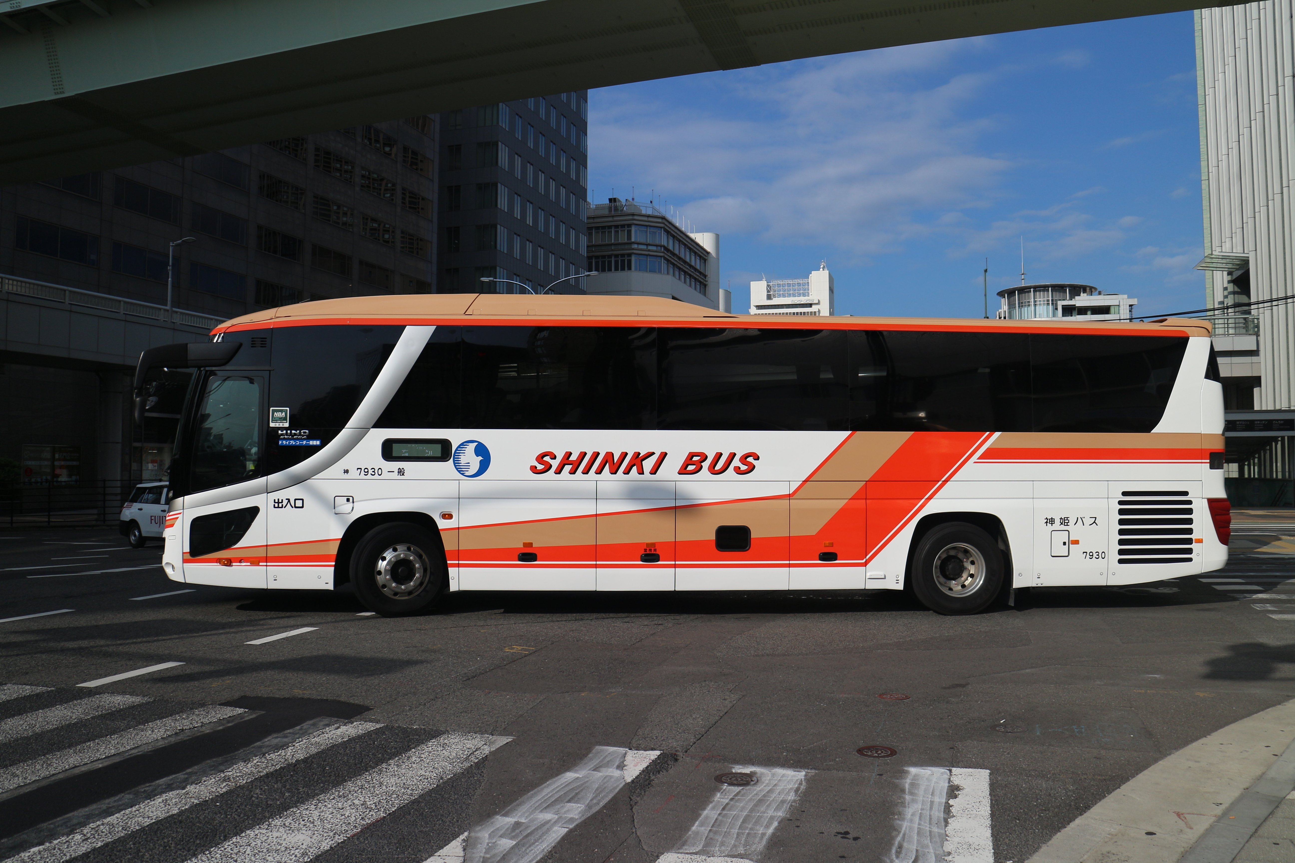 神姫バス】神戸営業所7930号車登場｜垂水の止利