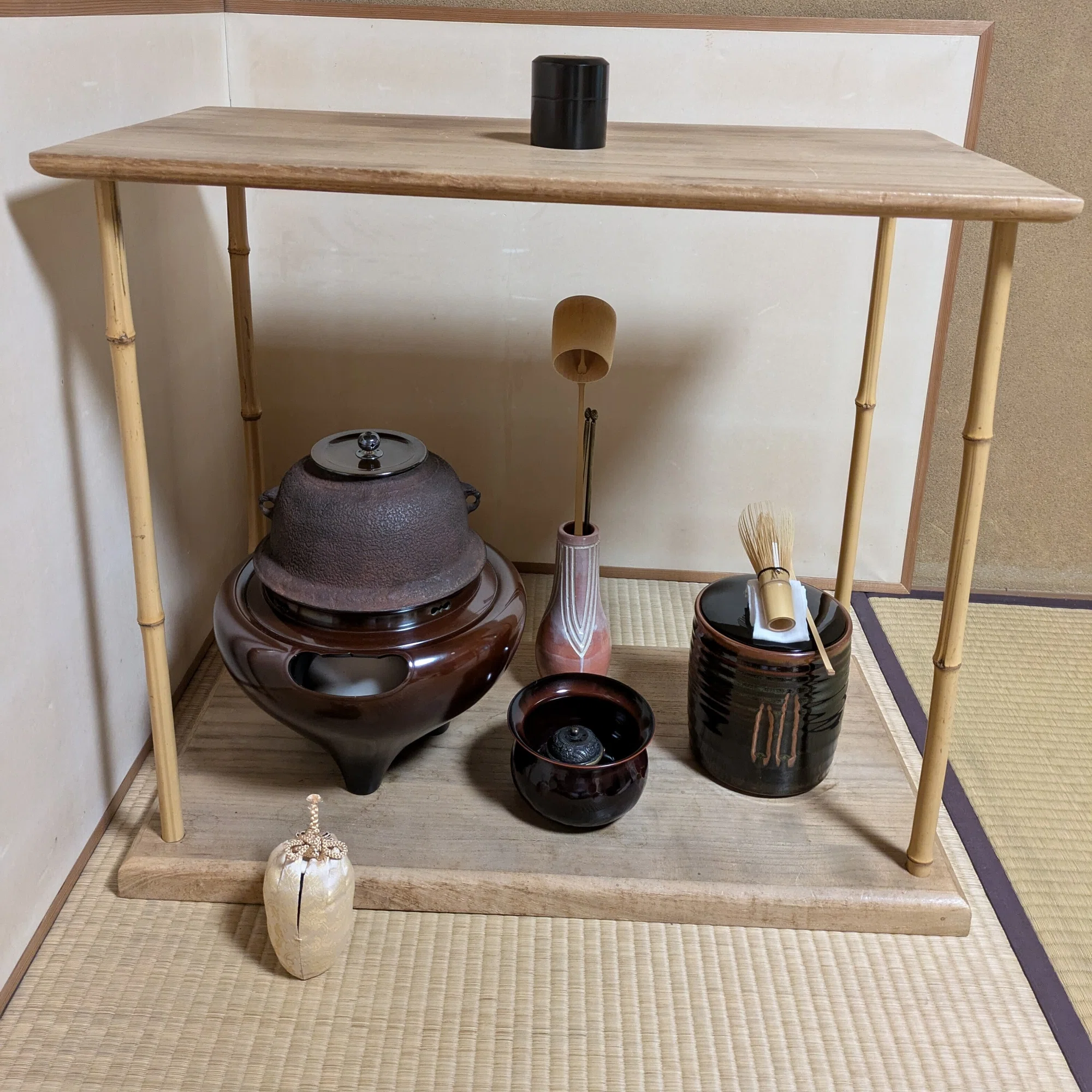 茶道具 真塗 土風炉 眉風炉 月松斎 作 (1) 茶道 10-6121 草