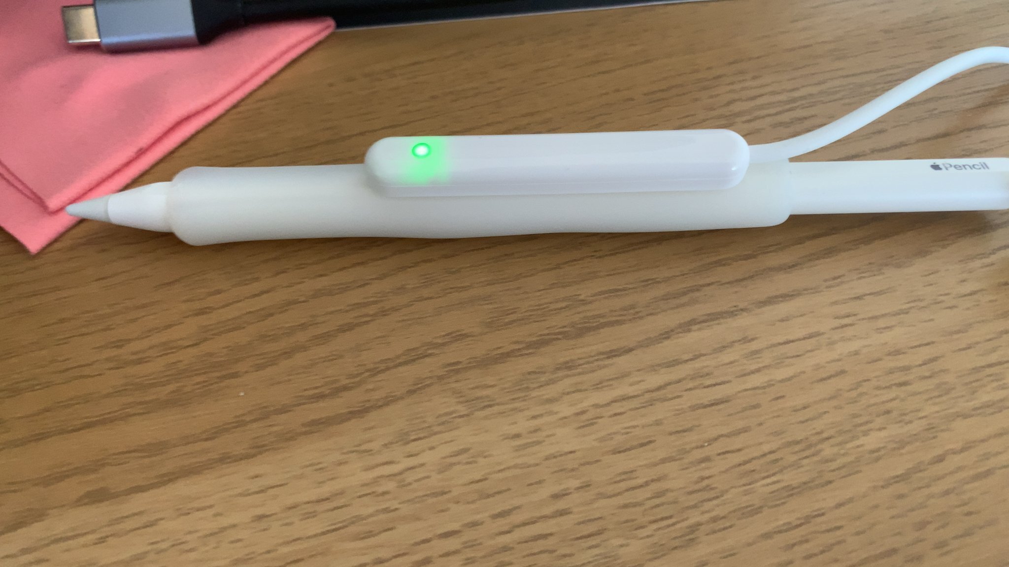 Apple Pencil Pro ホワイト 充電ケーブル付き Apple Pencil Pro ホワイト 充電ケーブル付き