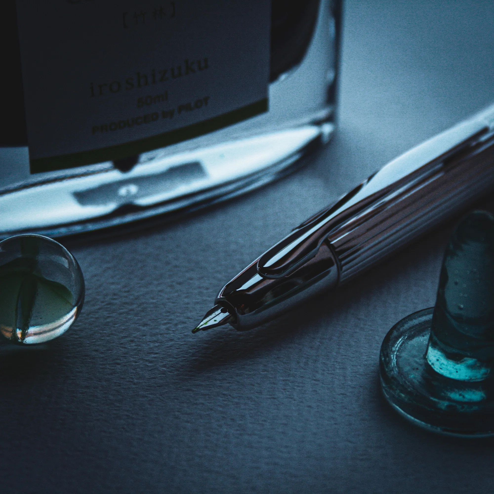 PILOT CAPLESS 絣 与えよ 青 キャップレス 万年筆 字幅 F