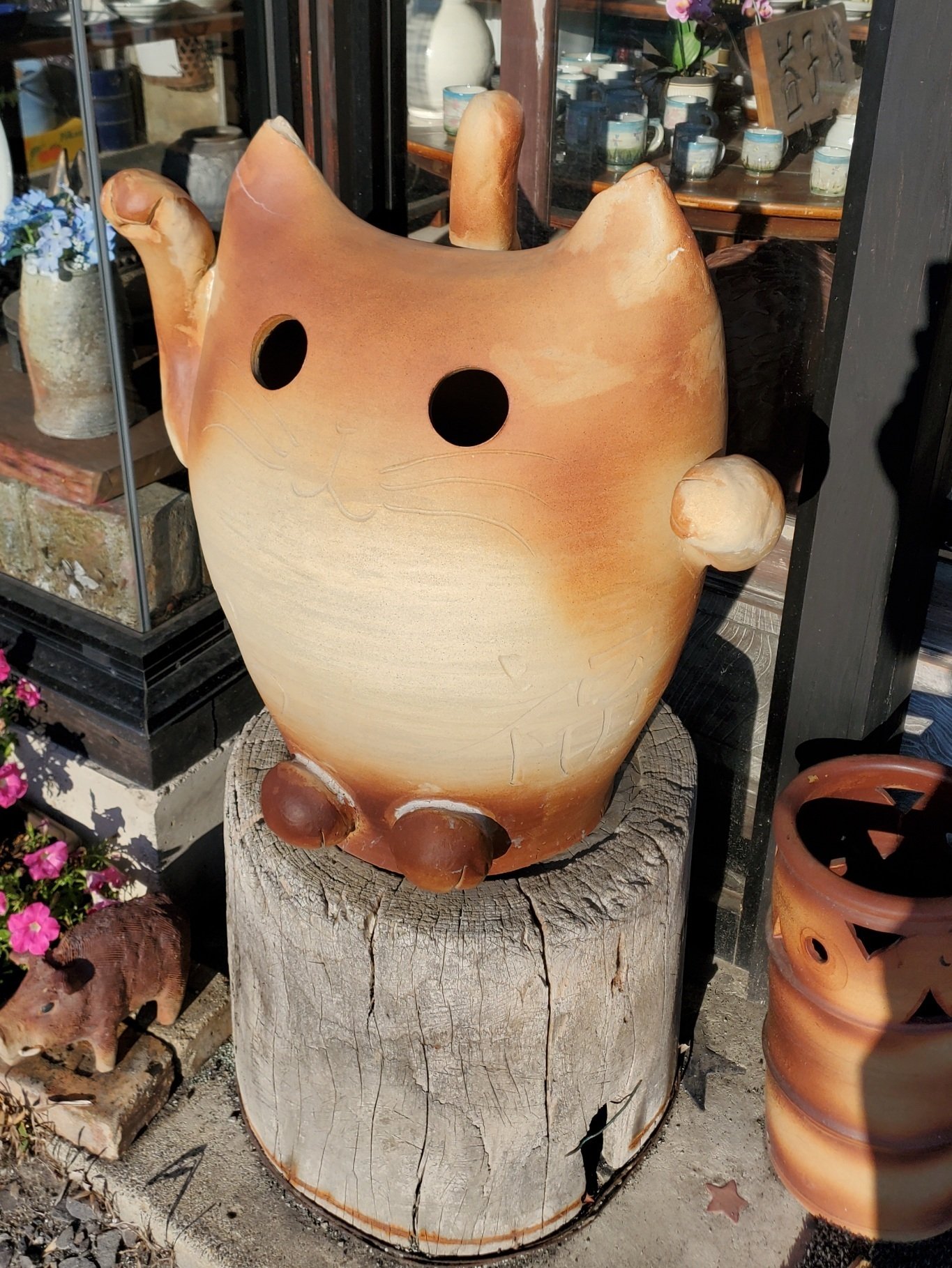 寝てる猫　陶器製置物　【作者不明】 寝てる猫 陶器製置物 【作者不明】 【公式通販】