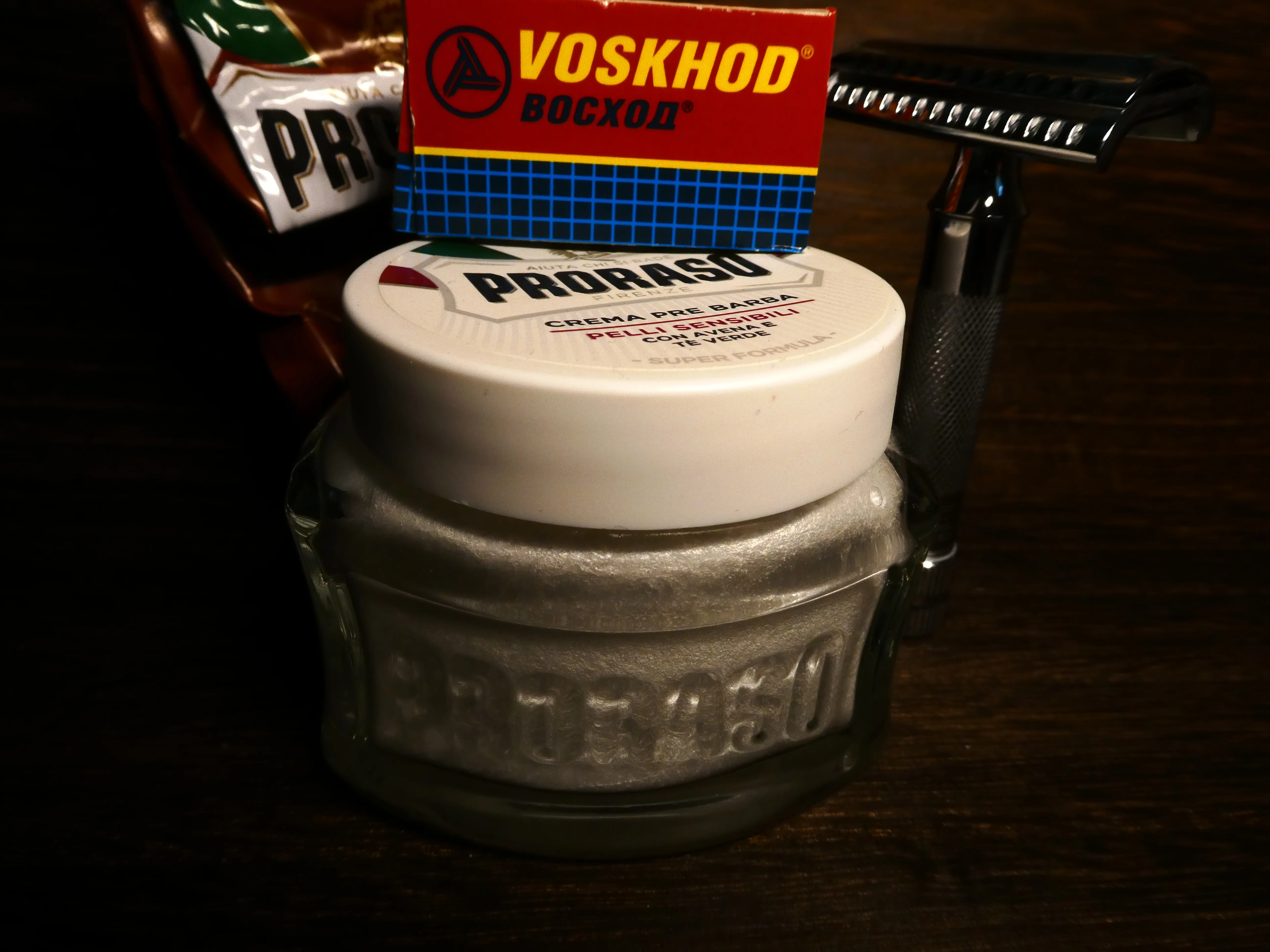 ひげそり」試そう替刃 VOSKHOD ボスホート｜でんちゅう