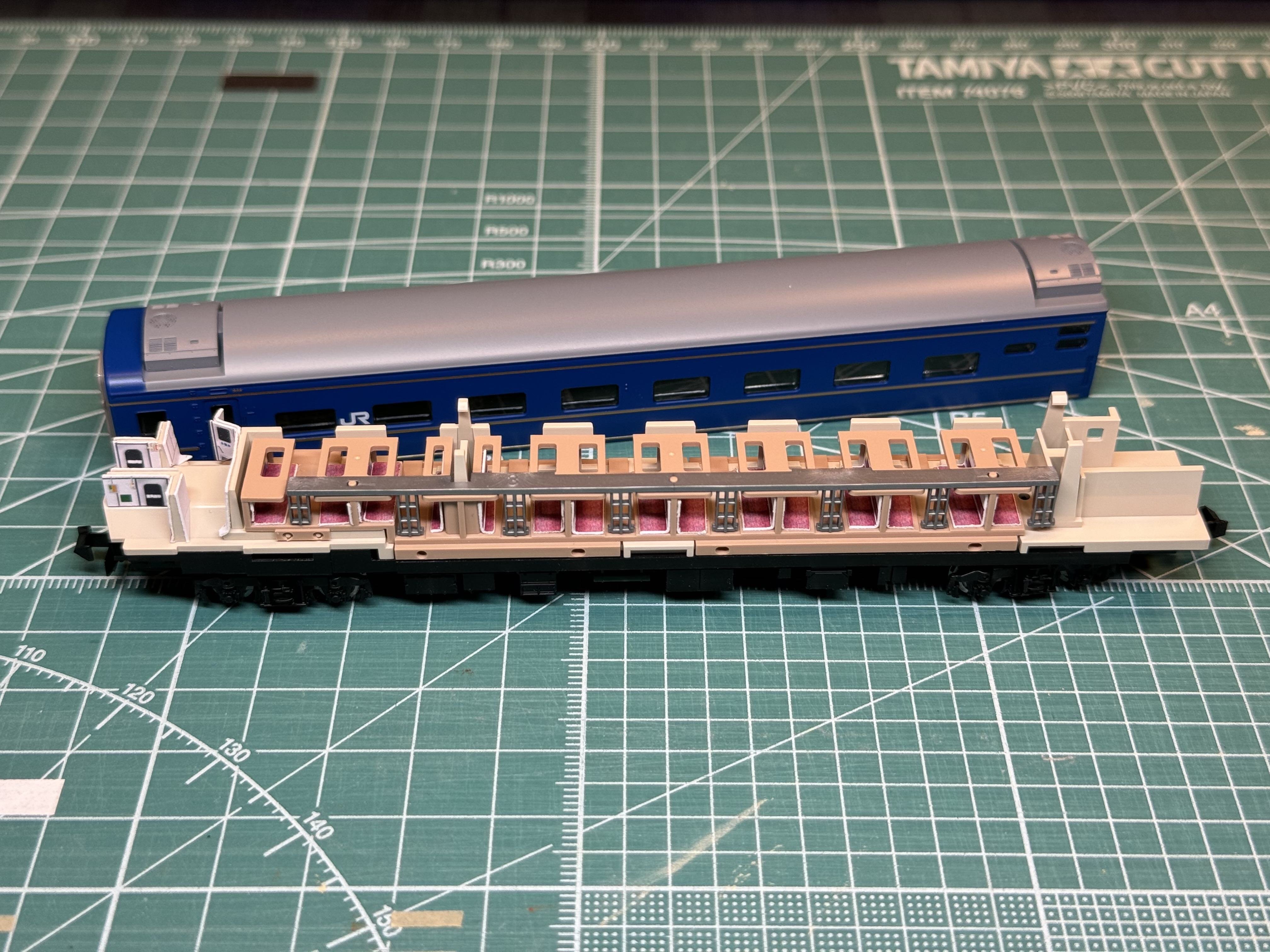 3022 北斗星 開放B寝台「オハネフ25-0、200（東）」内装クラフトシート