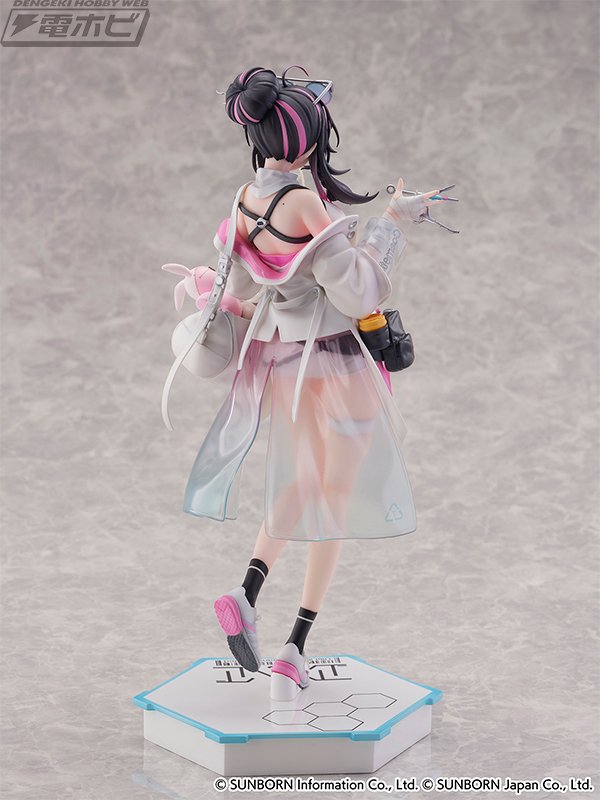 ニューラルクラウド』ヴィーが不敵な笑みを浮かべフィギュア化