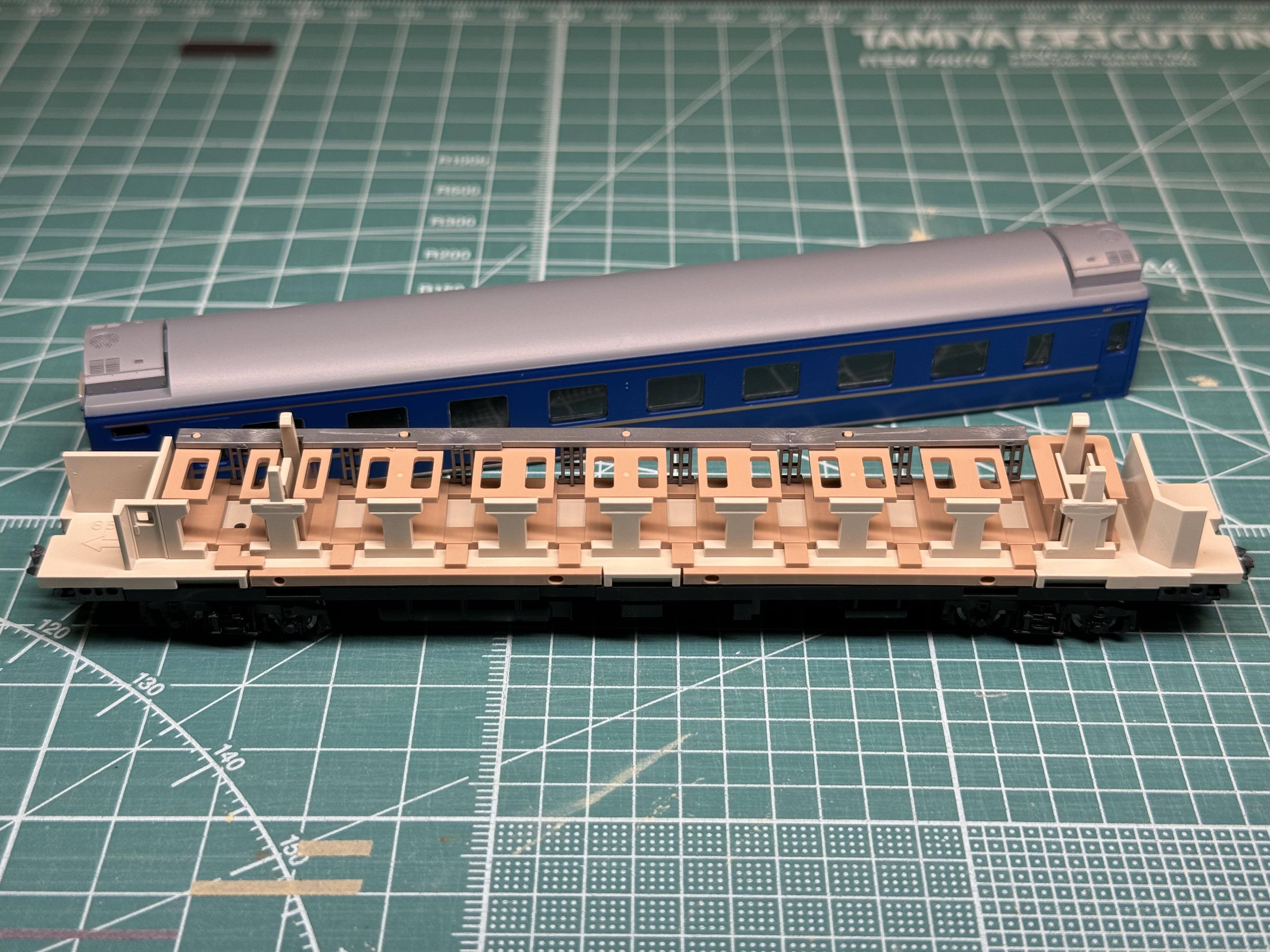 3014 北斗星 開放B寝台「オハネ25-0、100（東）」内装クラフトシート