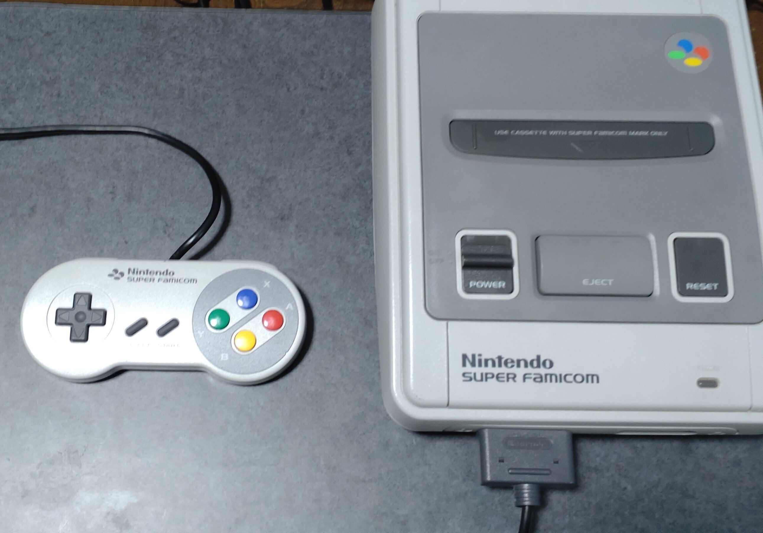 やっとスーパーファミコンのコントローラーを掃除してみたよ