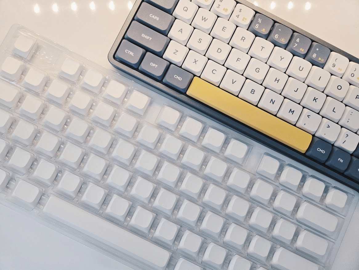 m6lite+ holy60 自作キーボード　キーキャップなし Nuphy Air 60を無刻印化してみた！｜わちゃ