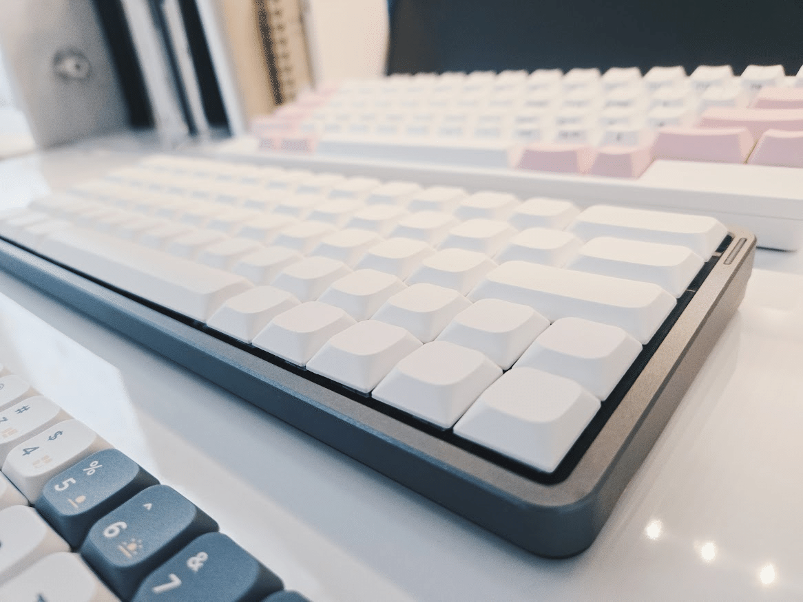 【改造品】Nuphy Air 60HE 黒染め済みロープロファイルキーボード NuPhy Air60HE レビュー！ゲーミング用途以外にもおすすめしたい