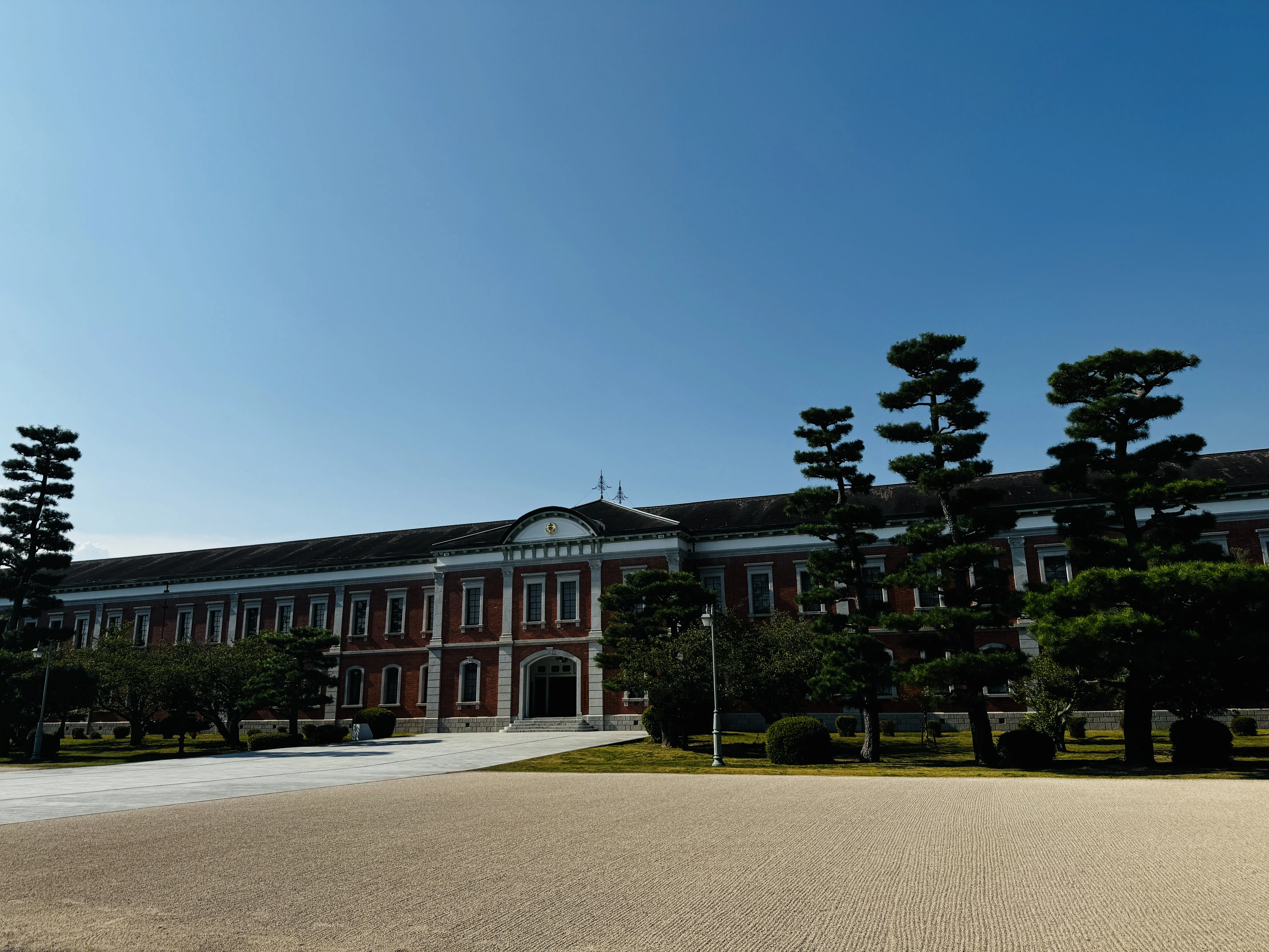 終戦の日、江田島の旧海軍兵学校にて｜Kei | MBA| 元銀行員
