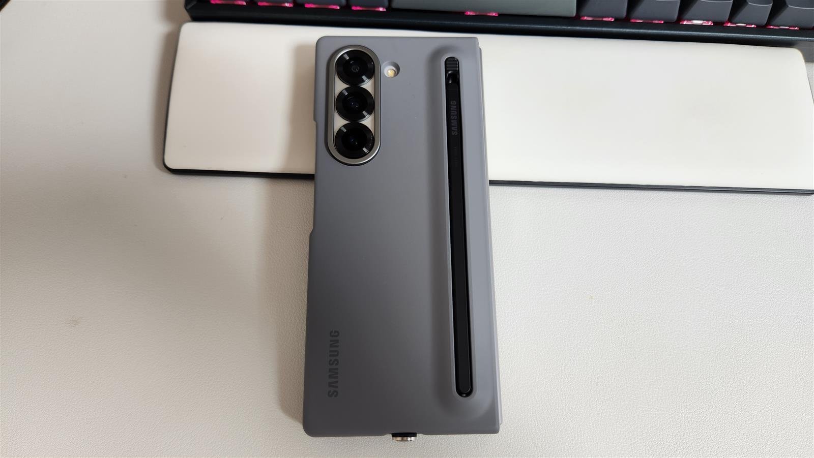 結局純正Galaxy Z Fold6ケースを買った|wag 結局純正Galaxy Z Fold6ケースを買った|wag