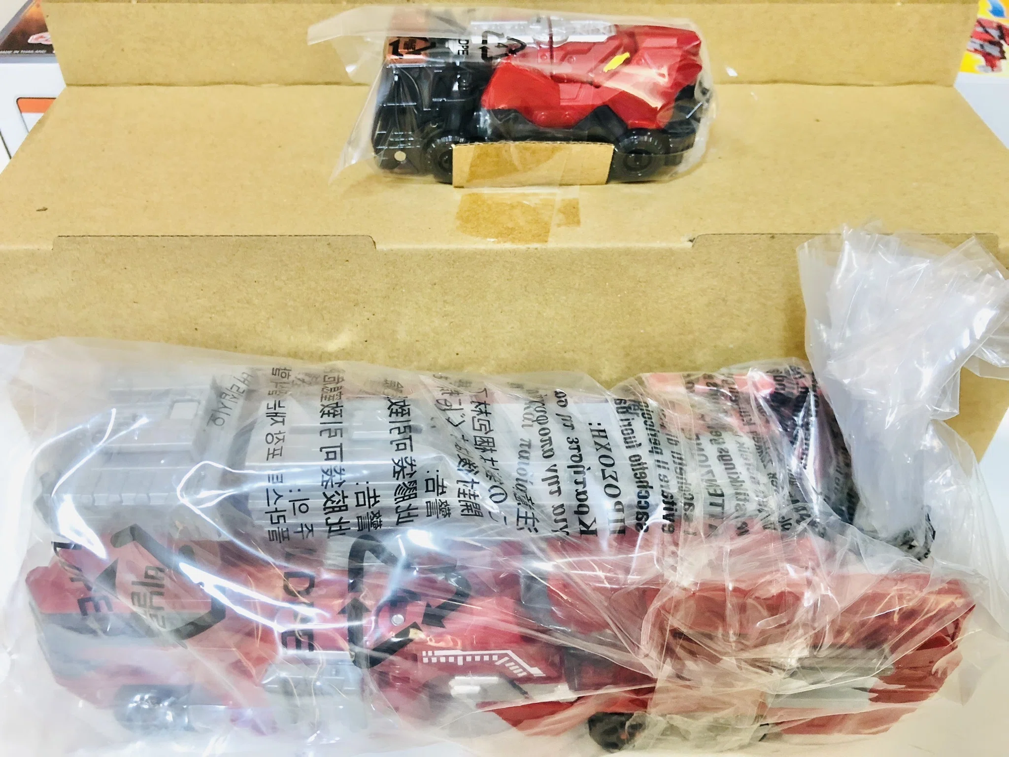 ブンブンジャー DXブンブンレオレスキュー 新品 未開封 BANDAI（バンダイ） 爆上戦隊ブンブンジャー ブンブンカーシリーズ DX