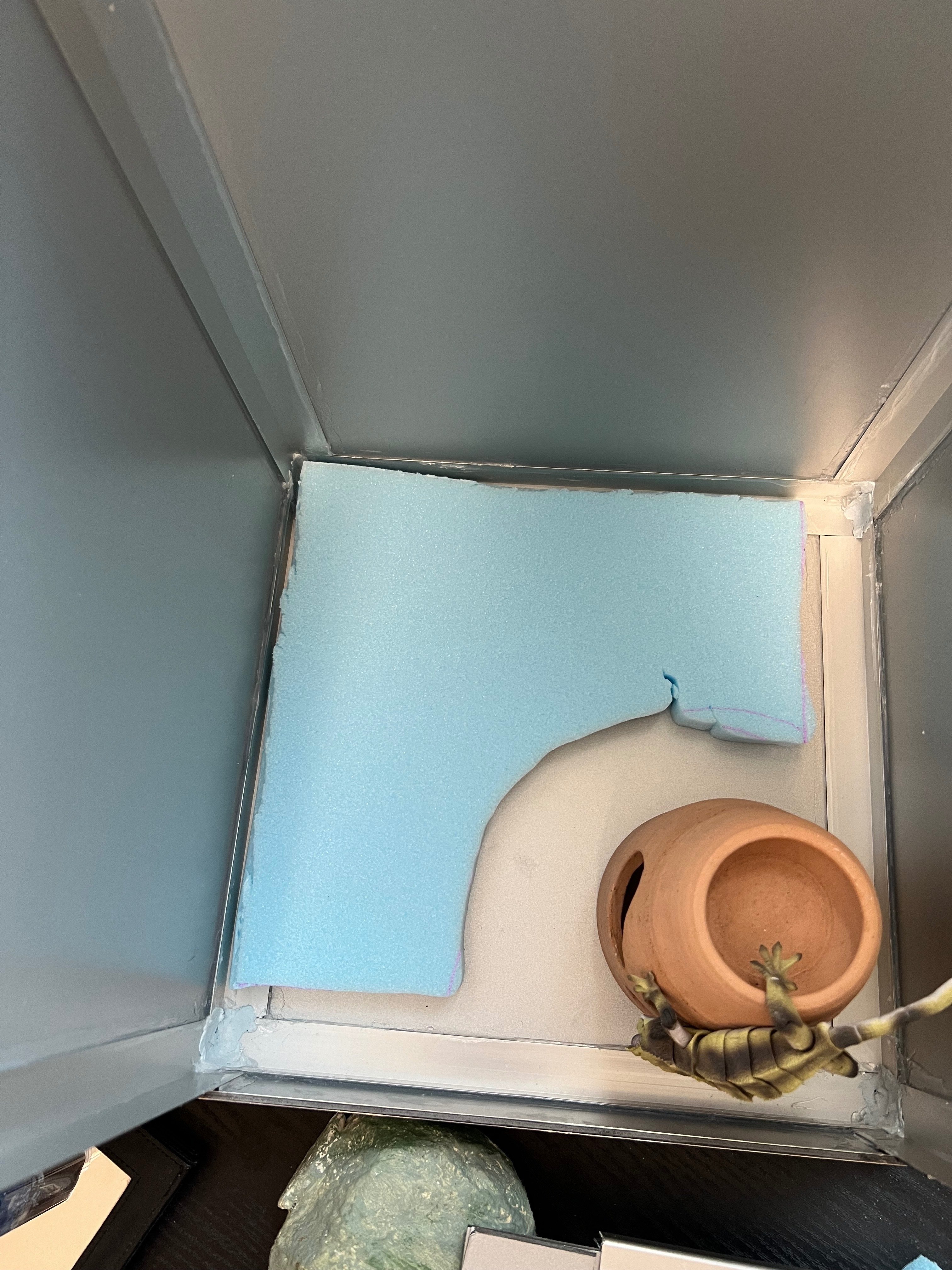 クレステッドゲッコーのレイアウト用品制作第二弾｜kzabi