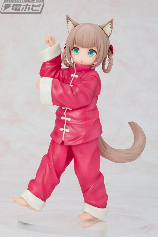 しま原氏の『うちのねこが女の子でかわいい』きなこがカンフー