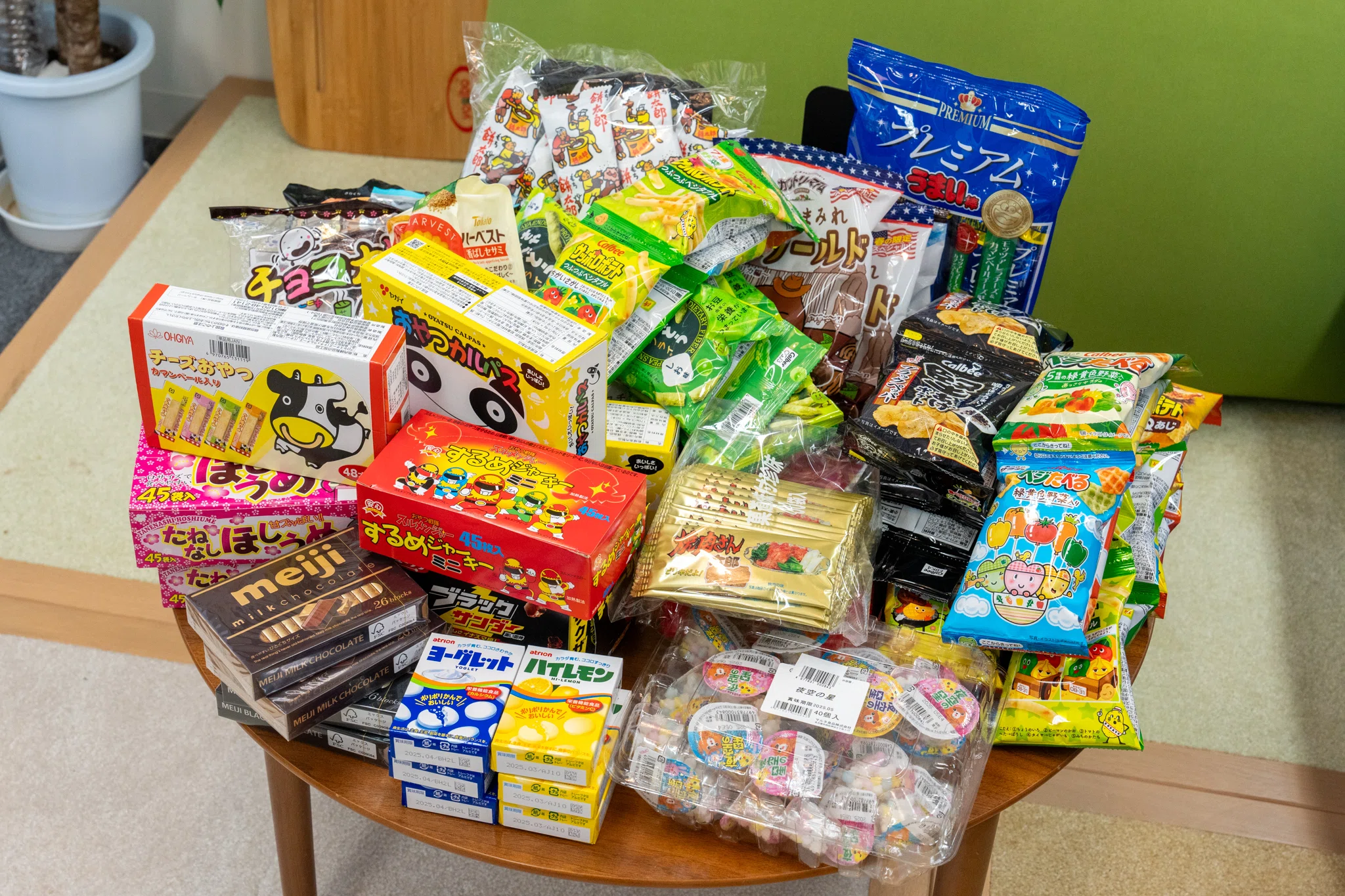 アジャイルウェアはお菓子食べ放題の会社です｜アジャイルウェア