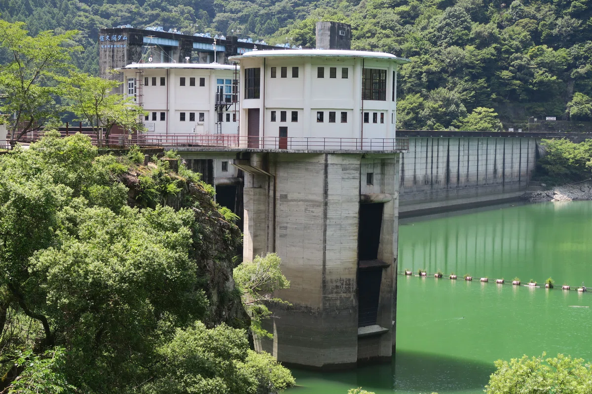 佐久間ダム 静岡県 取水施設 円形2連