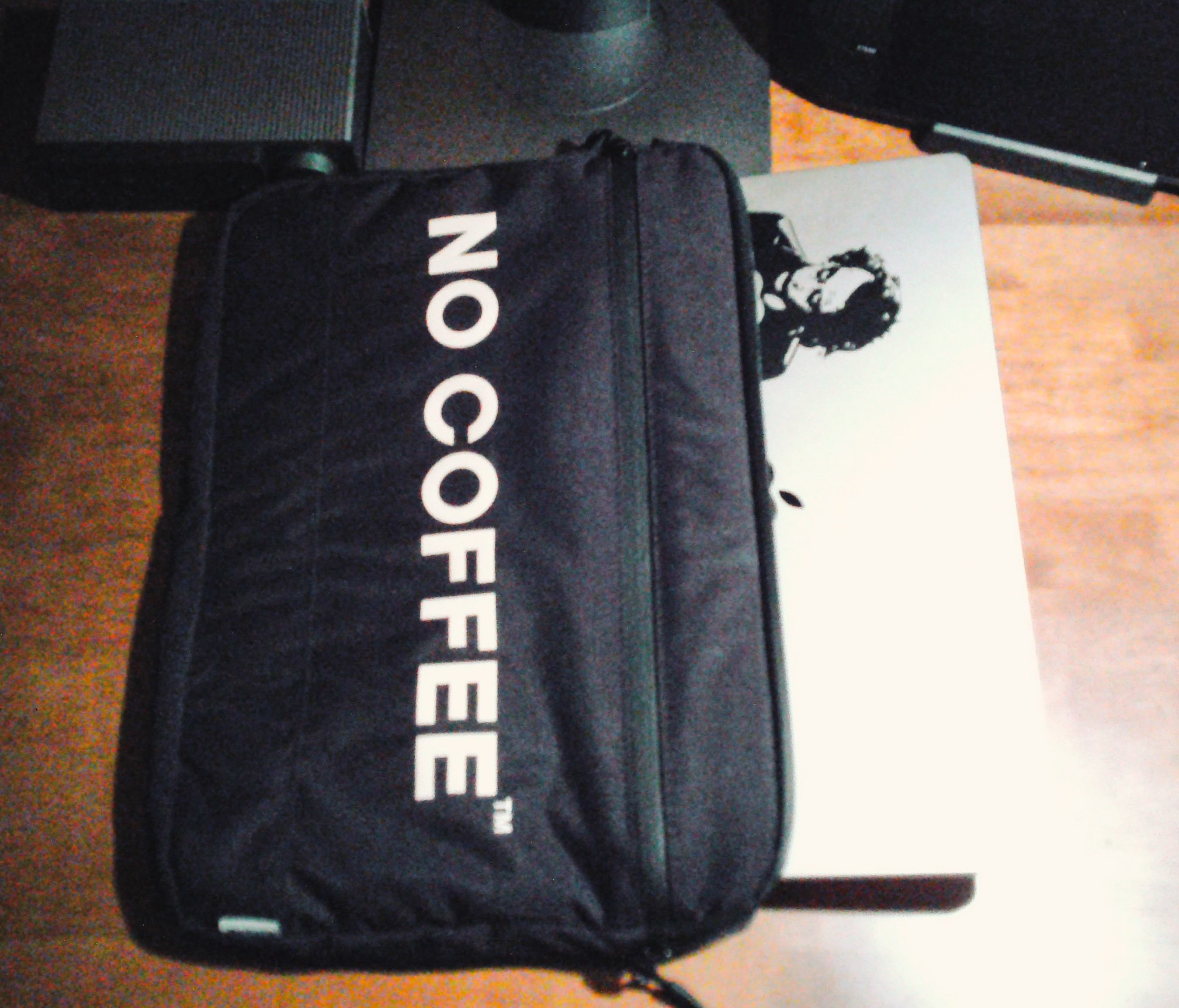 MacBook 編】ファッションとしての”Apple”製品 Vol.2｜書店員のすヽめ