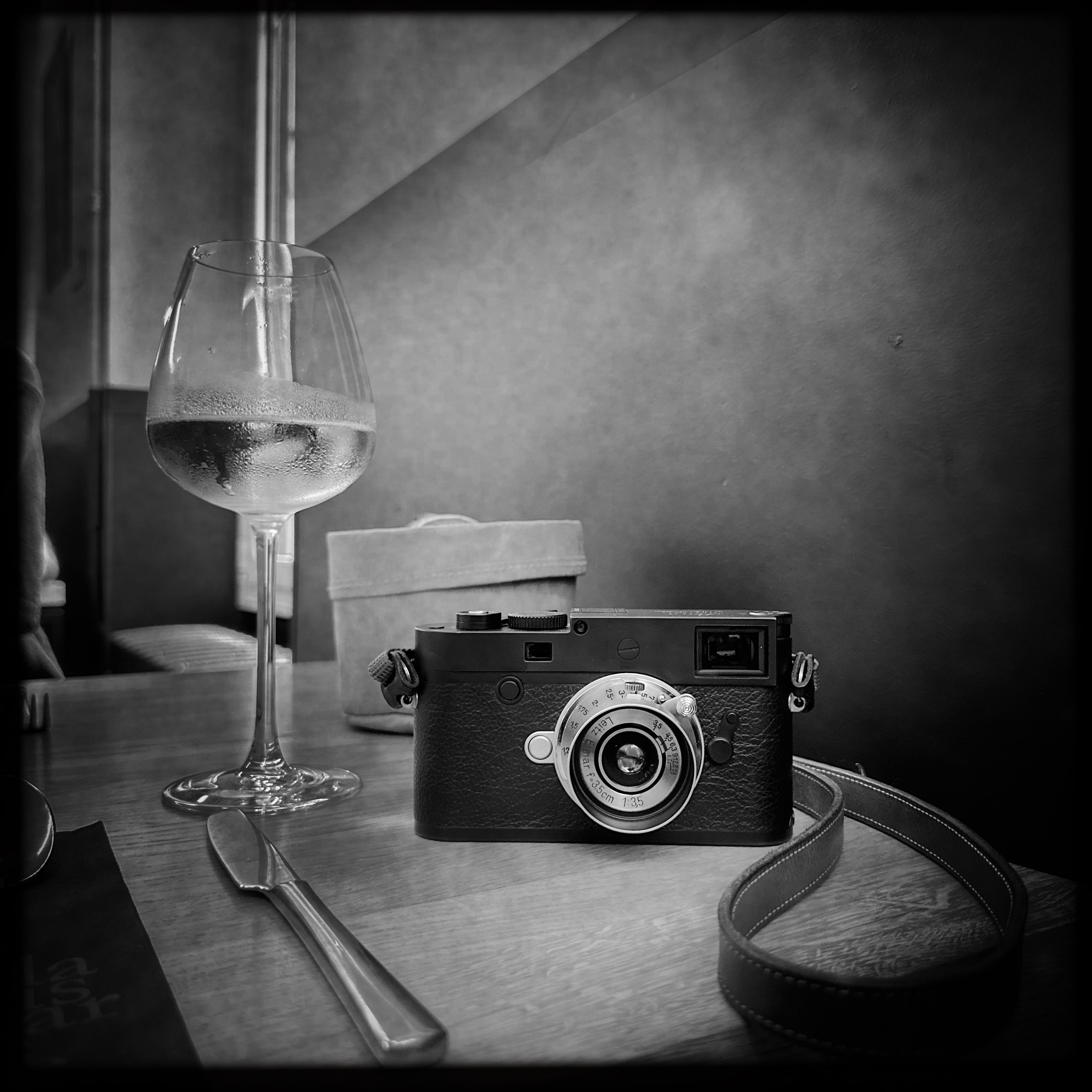 Leica 写真によるその歴史 サイン入り 限定版 貴重 ライカ カメラ ライカ、写真によるその歴史』 - ライカ、ローライなどの中古