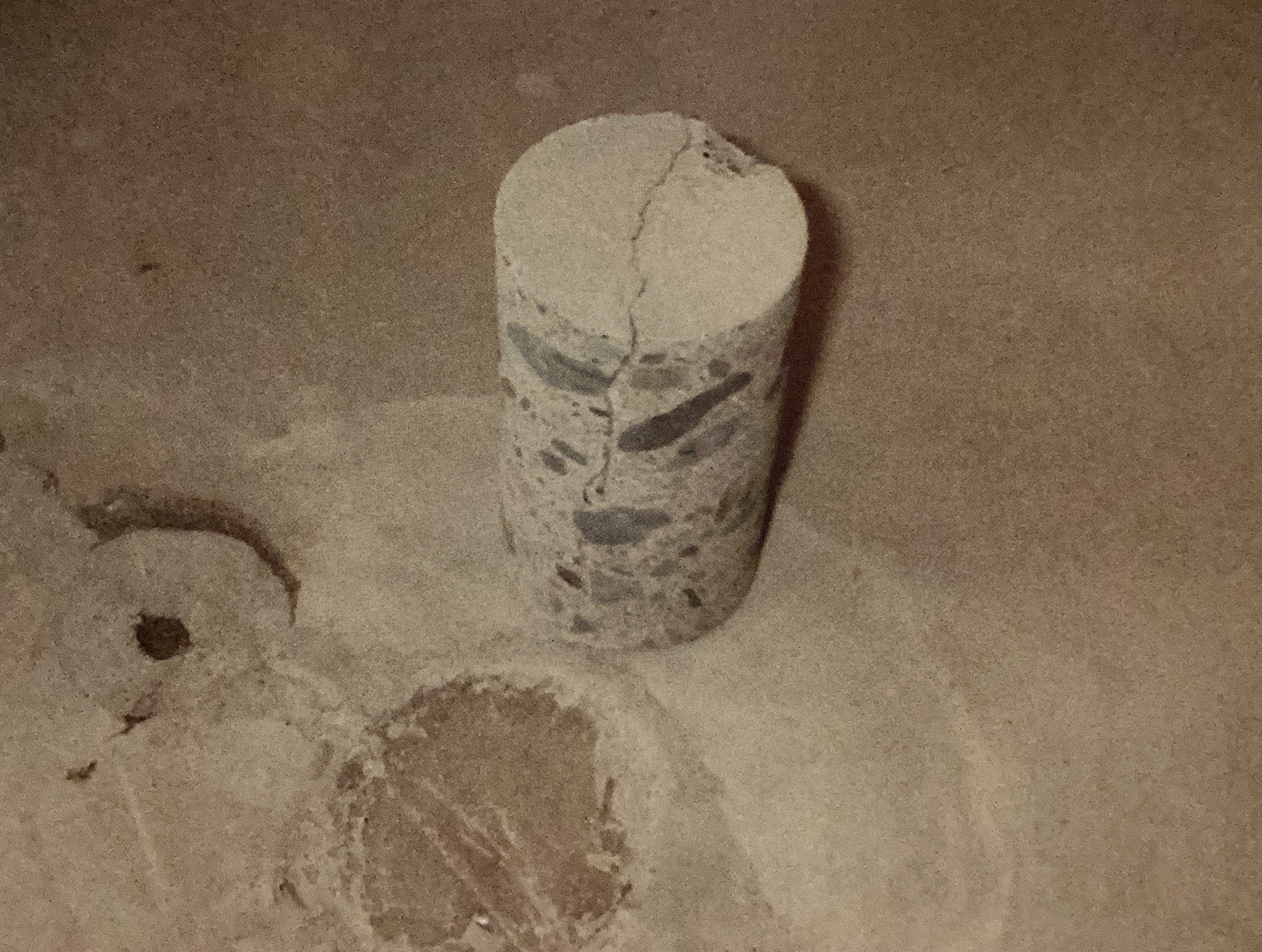 低圧注入工法】ひび割れにエポキシ樹脂は本当にきちんと入っている