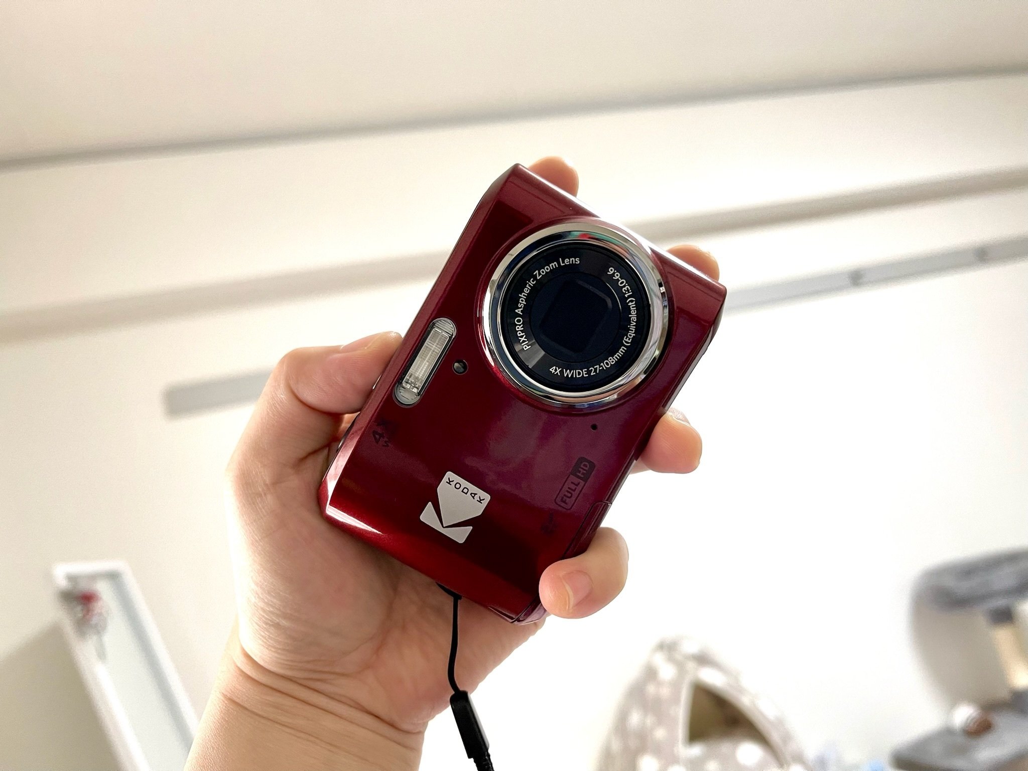 【超美品・1回使用】Kodak FZ55 コンデジ エモい写り◎ 即購入OK！ 超美品・1回使用】Kodak FZ55 コンデジ エモい写り◎ 即購入OK
