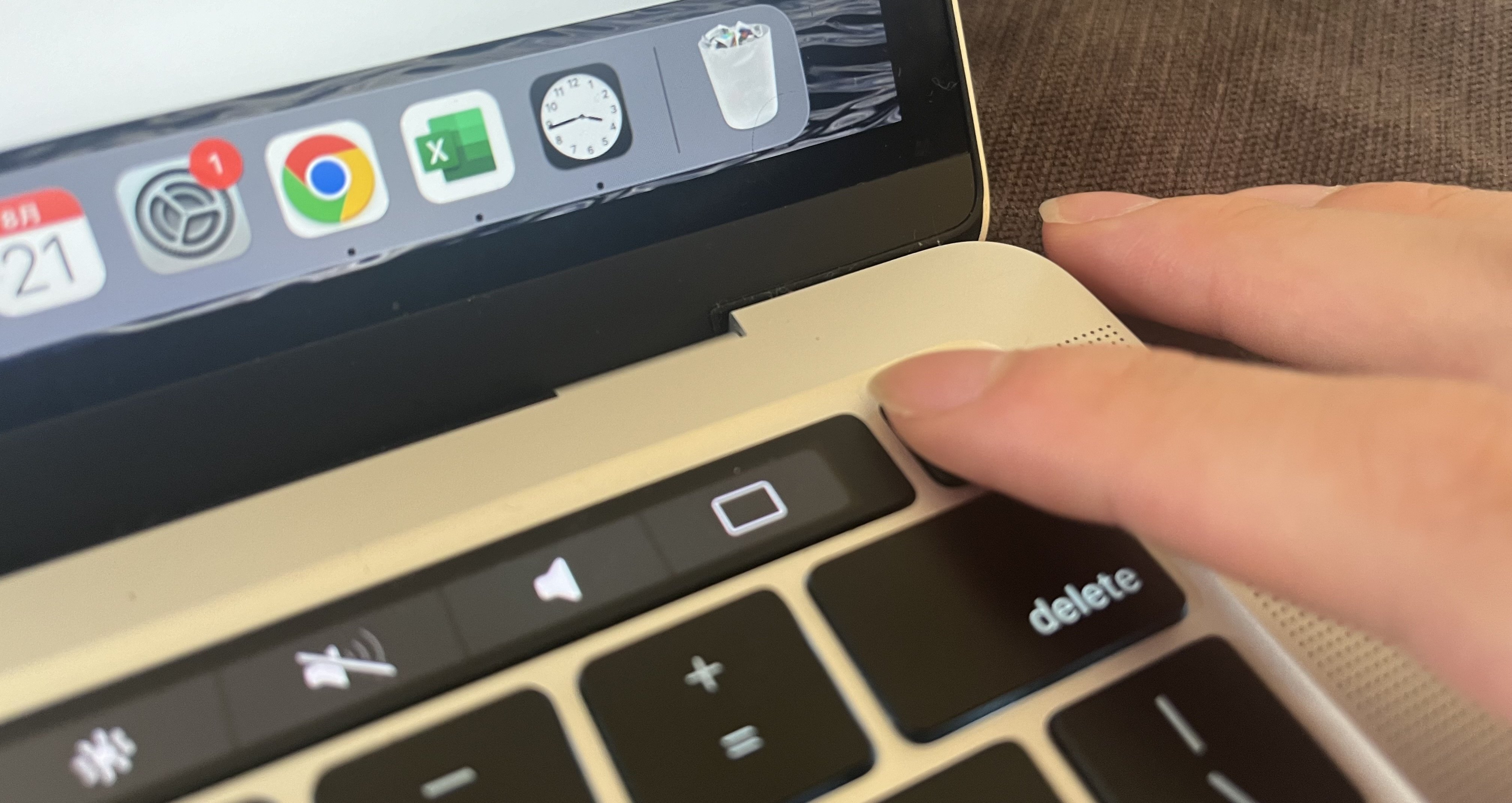 ノートPC Mac (Apple) - MacBook Air  Touch ID Macの「Touch IDボタン」便利な使い方10選 | ライフハッカー