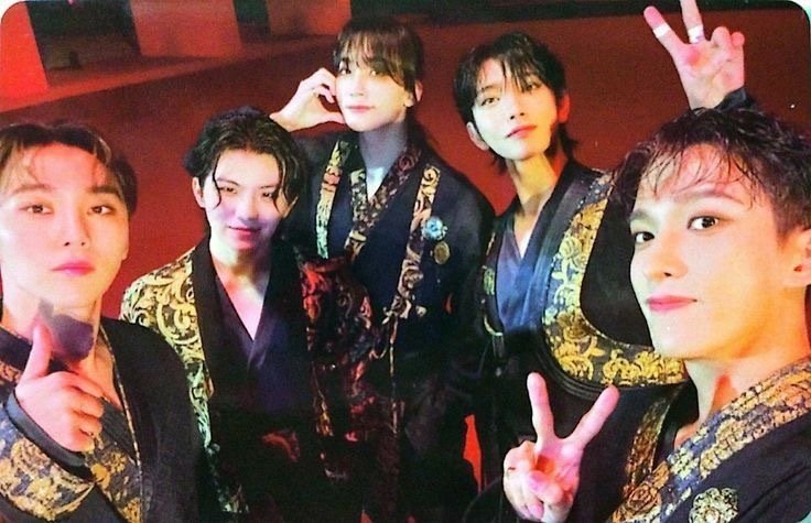 SEVENTEEN Twitter更新 ユニット別の集合写真を公開 - DANMEE ダンミ