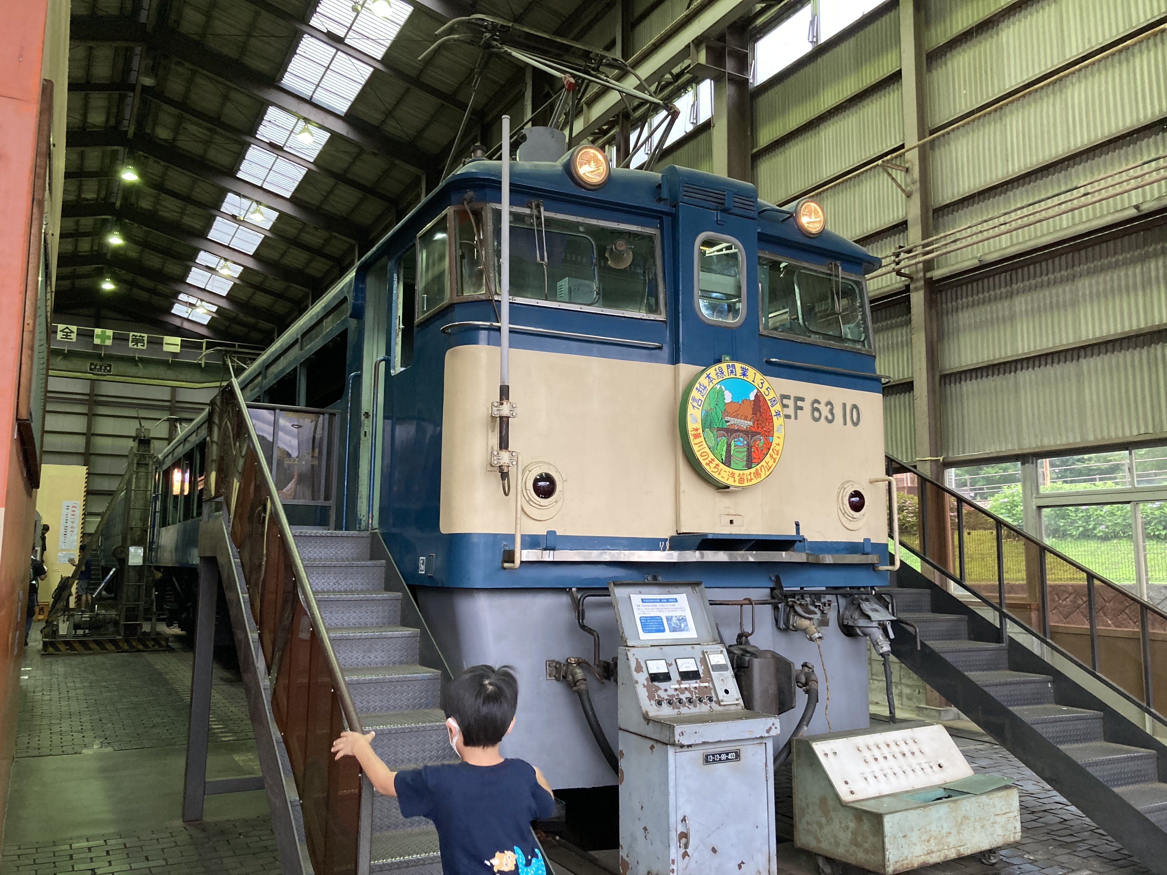 レゴで製作する国鉄電気機関車EF62(Cアンテナ付き)｜Euro