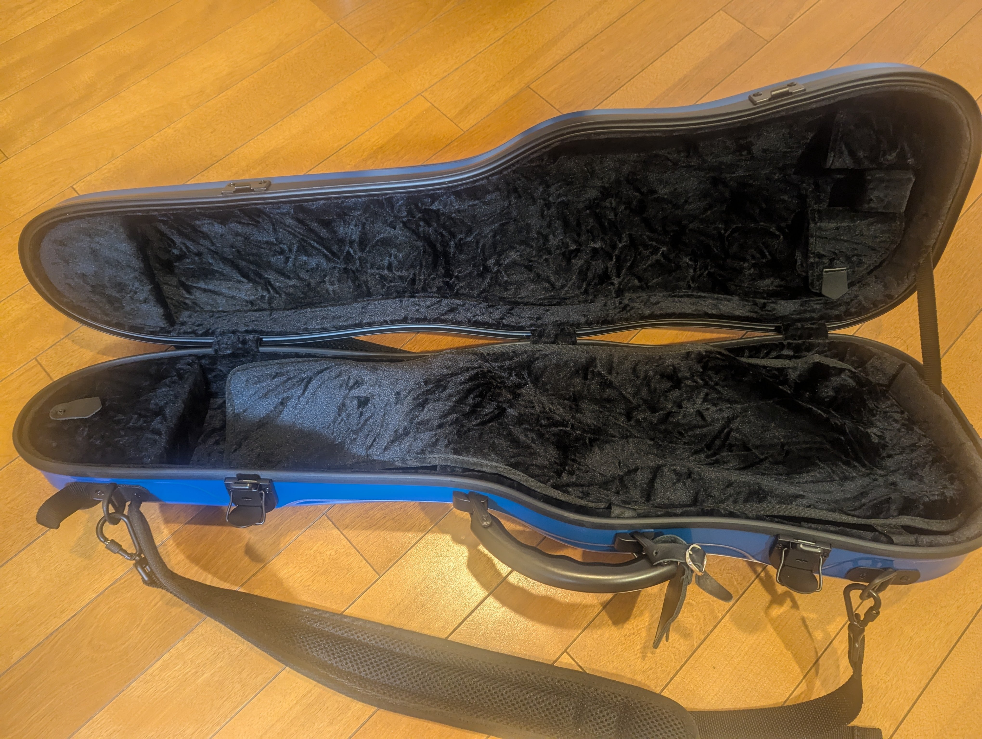 新しいヴァイオリンケースが届きました｜中山 ただし