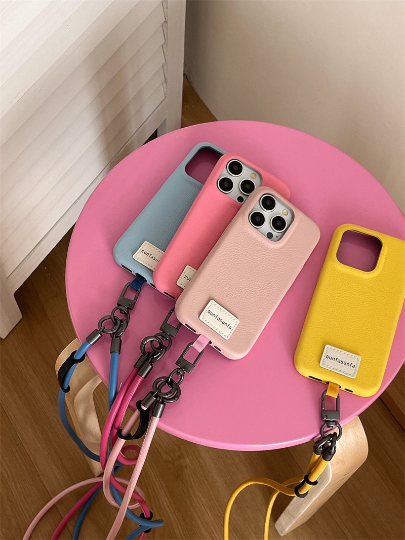 新品⭐︎CUSTYPE iPhone16promaxスマホケース ショルダーベルト CUSTYPE iPhone16promaxスマホケース ショルダーベルト ハンズフリー派