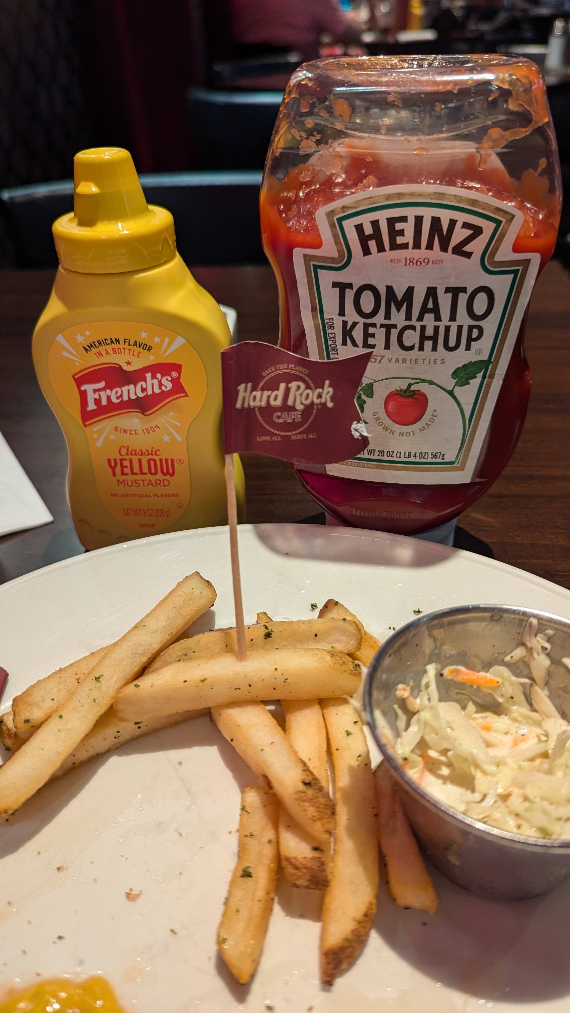 クラブハウスに魅せられて ✕ Hard Rock Calling!｜zak