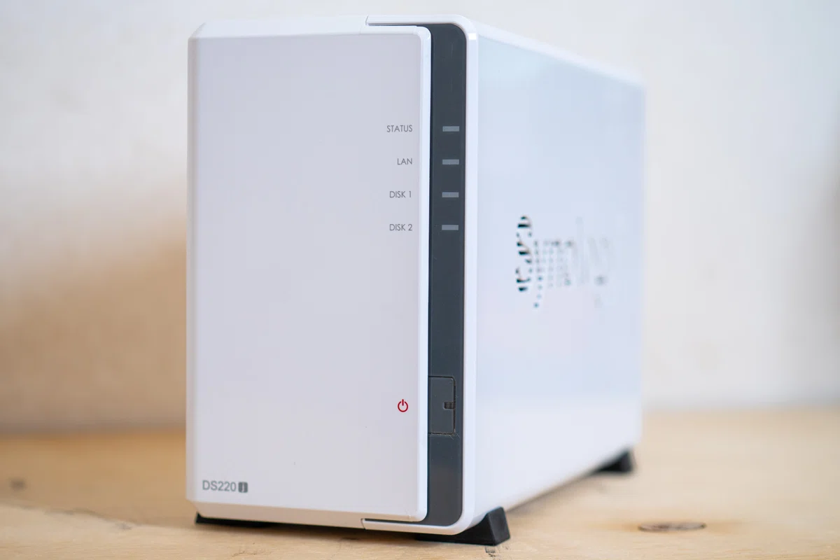 Synology DiskStation DS216j（DiskStation DS216j | Synology 2ベイ 