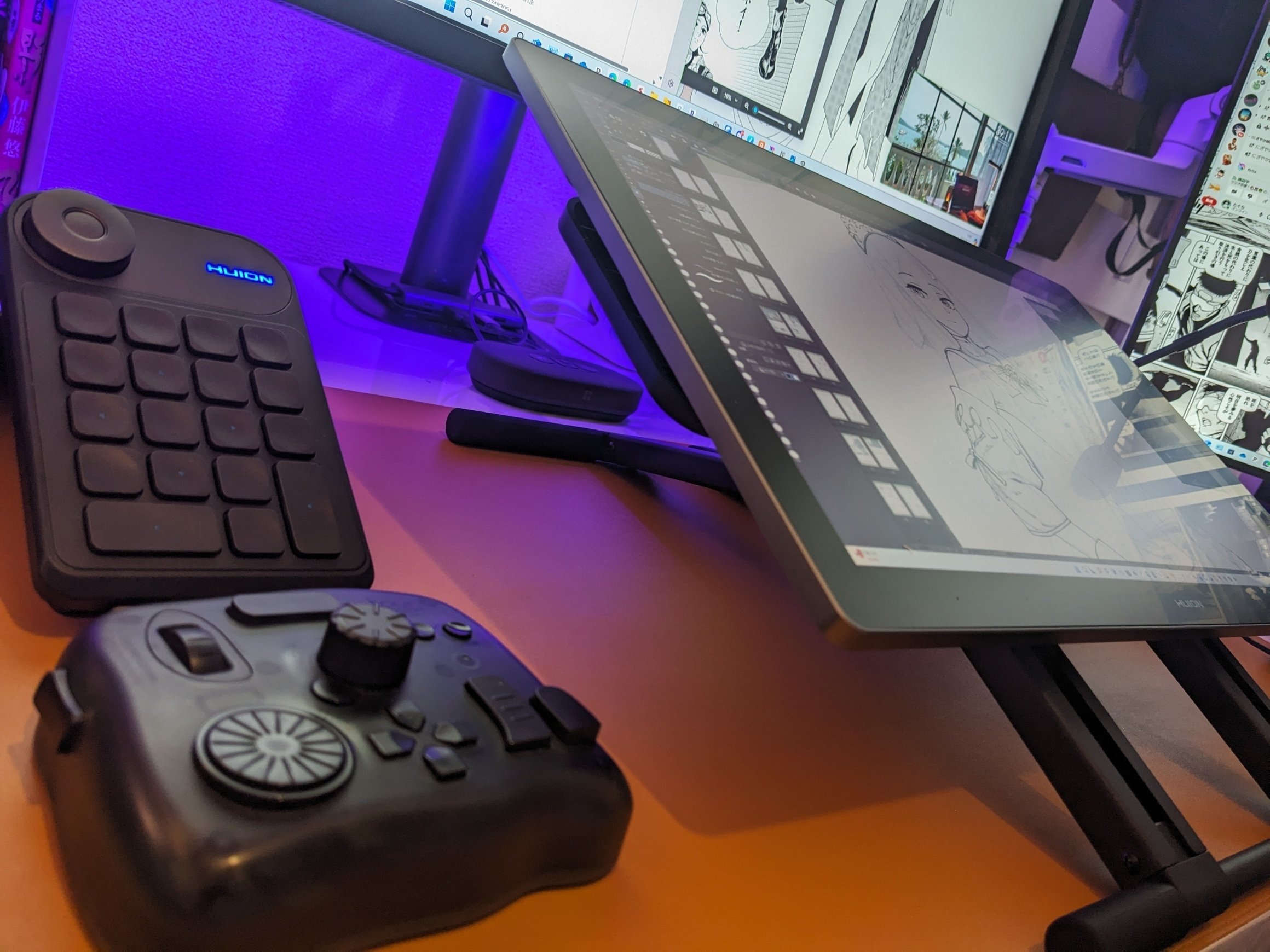 液タブ愛用者向け！Kamvas Pro 19のスタンド探しで見つけた最終的な