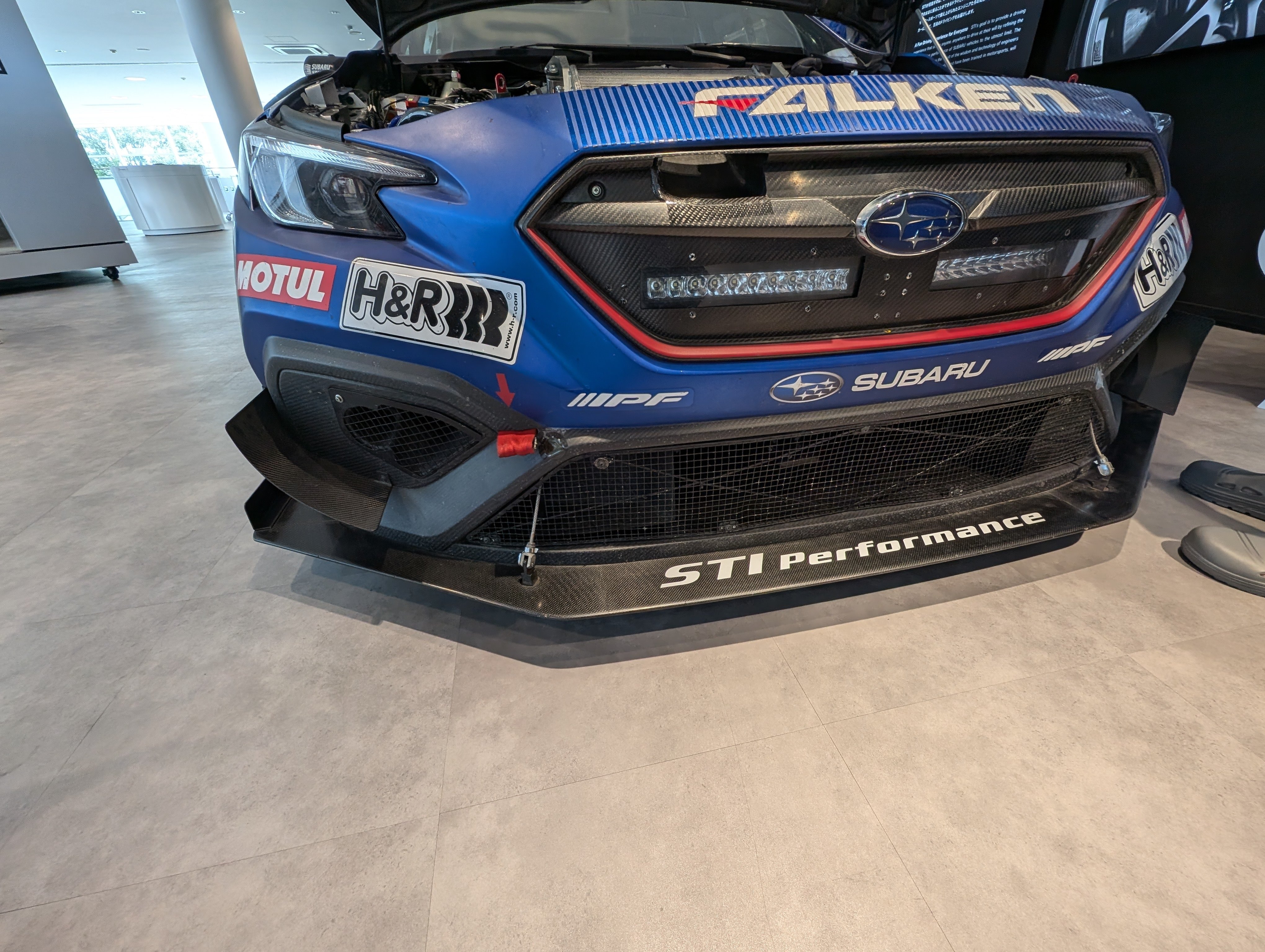 ニュルブルクリンク24時間レース参戦車両を見にSTI Galleryへ行ってき