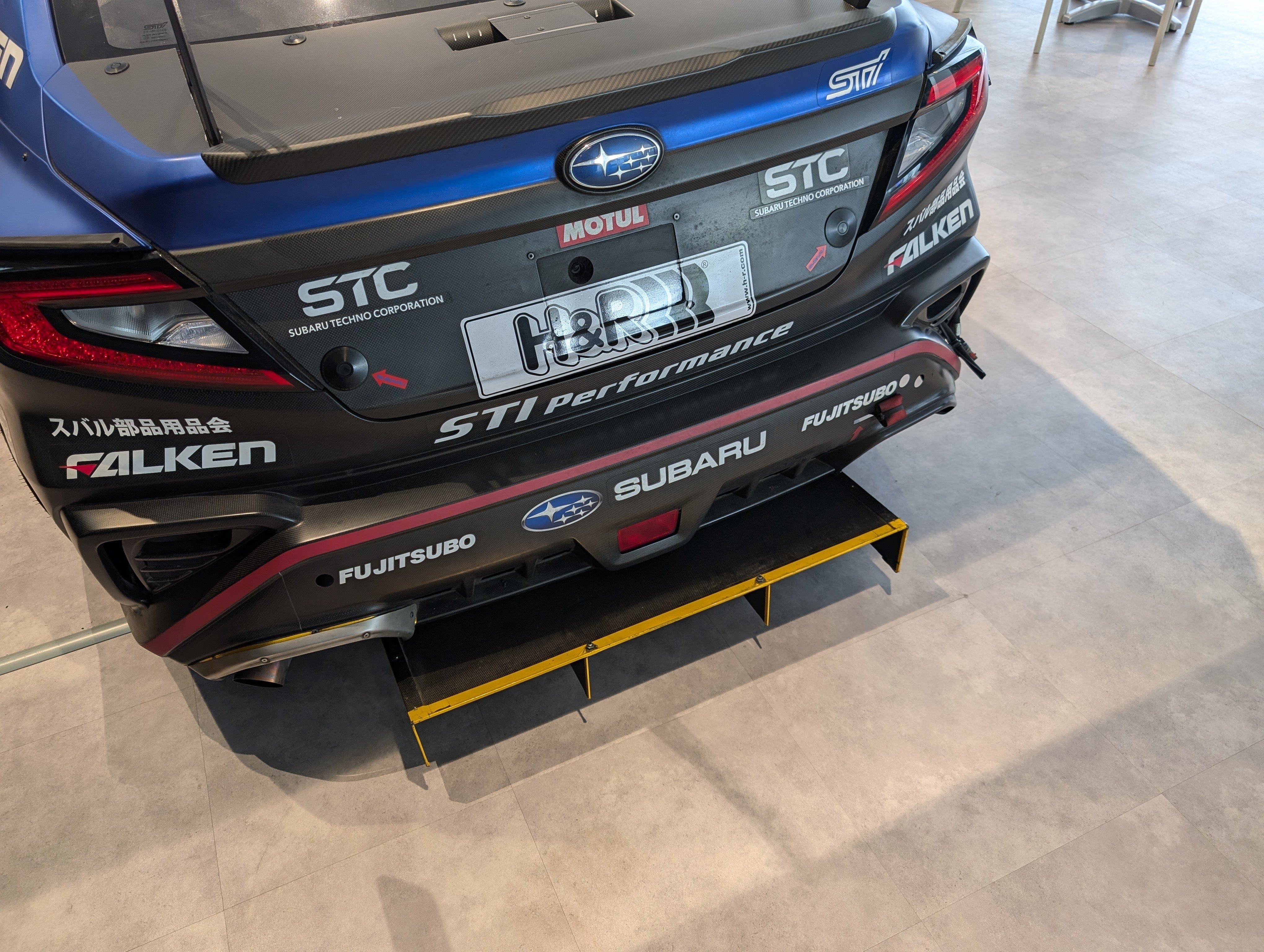 ニュルブルクリンク24時間レース参戦車両を見にSTI Galleryへ行ってき