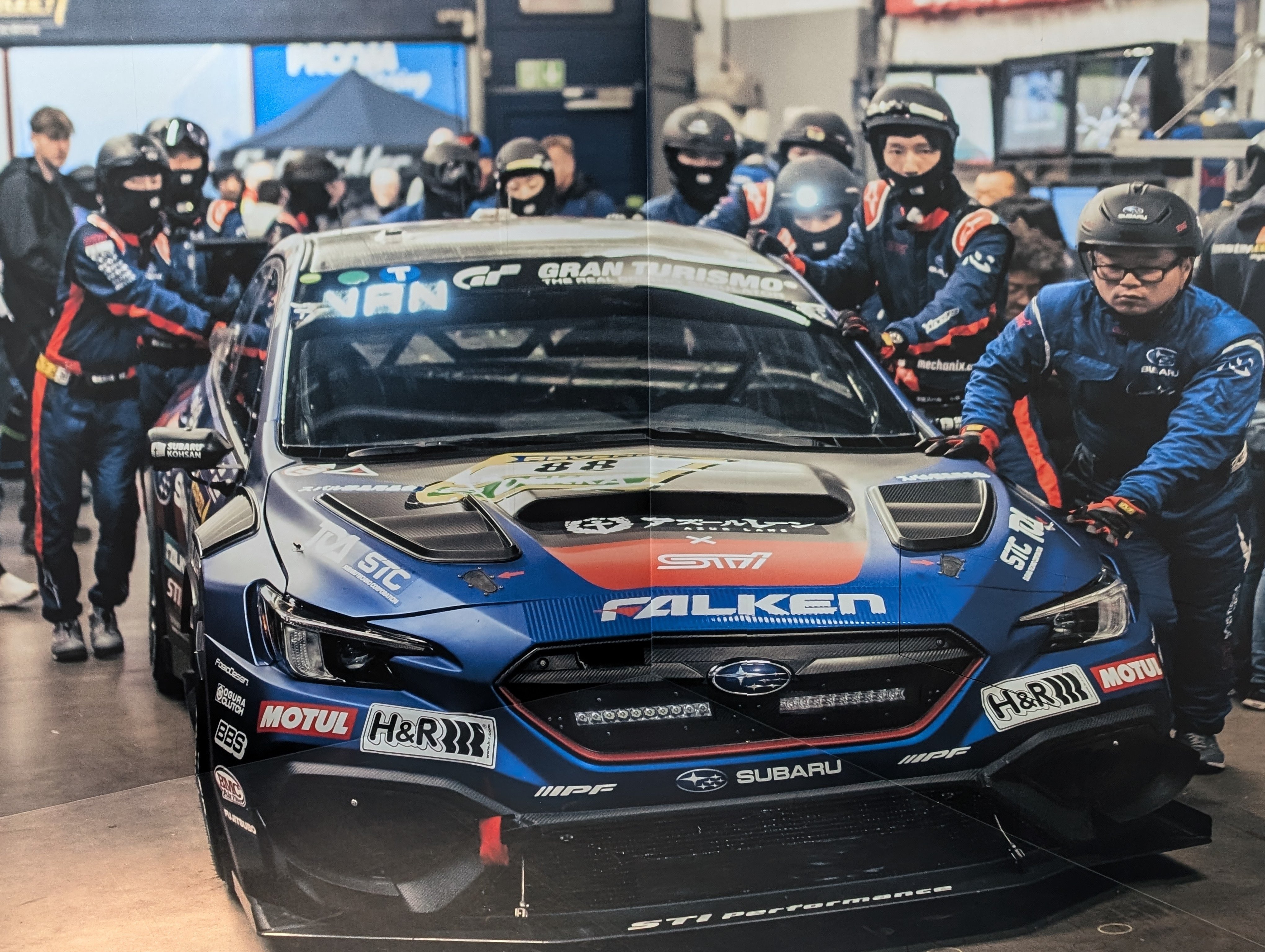 ニュルブルクリンク24時間レース参戦車両を見にSTI Galleryへ行ってき