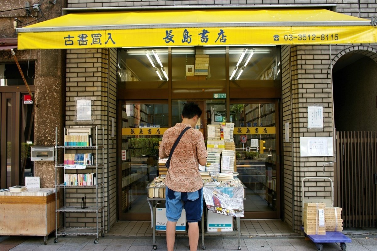 10．単三電池で動くオールドデジタル一眼レフの話＜カメラ＞｜神成
