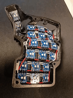 自作キーボード Charybdis Mini】 無限の可能性 + SK6812 = 苦行 自作キーボード Charybdis Mini】 無限の可能性 + SK6812 = 苦行