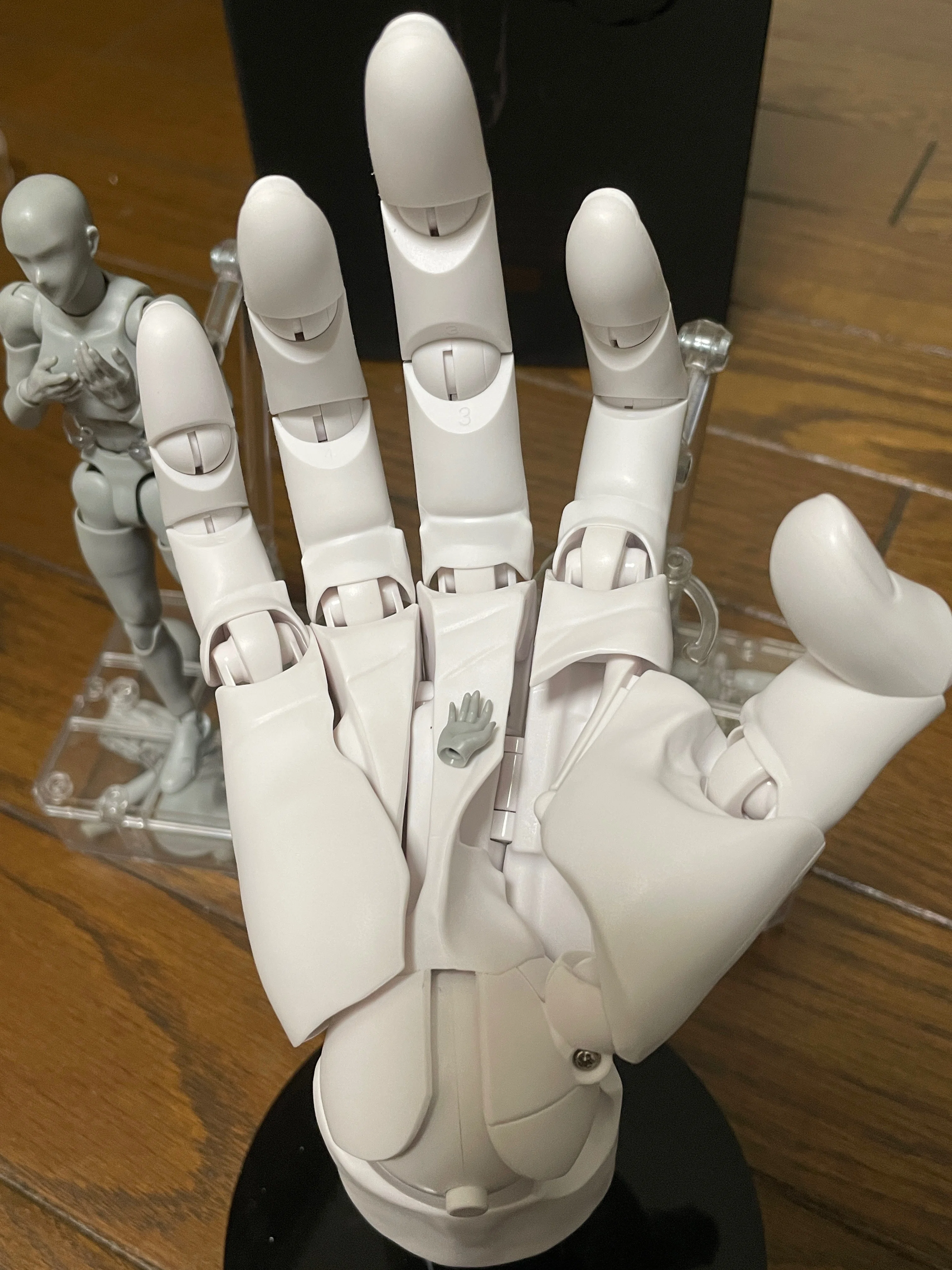 加賀美高浩監修 ARTIST SUPPORT ITEM ハンドモデル レビュー｜最高最高